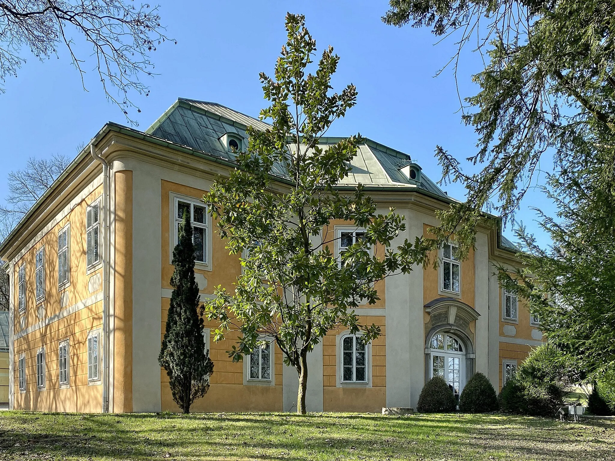 Photo showing: Schloss Bergschlößl