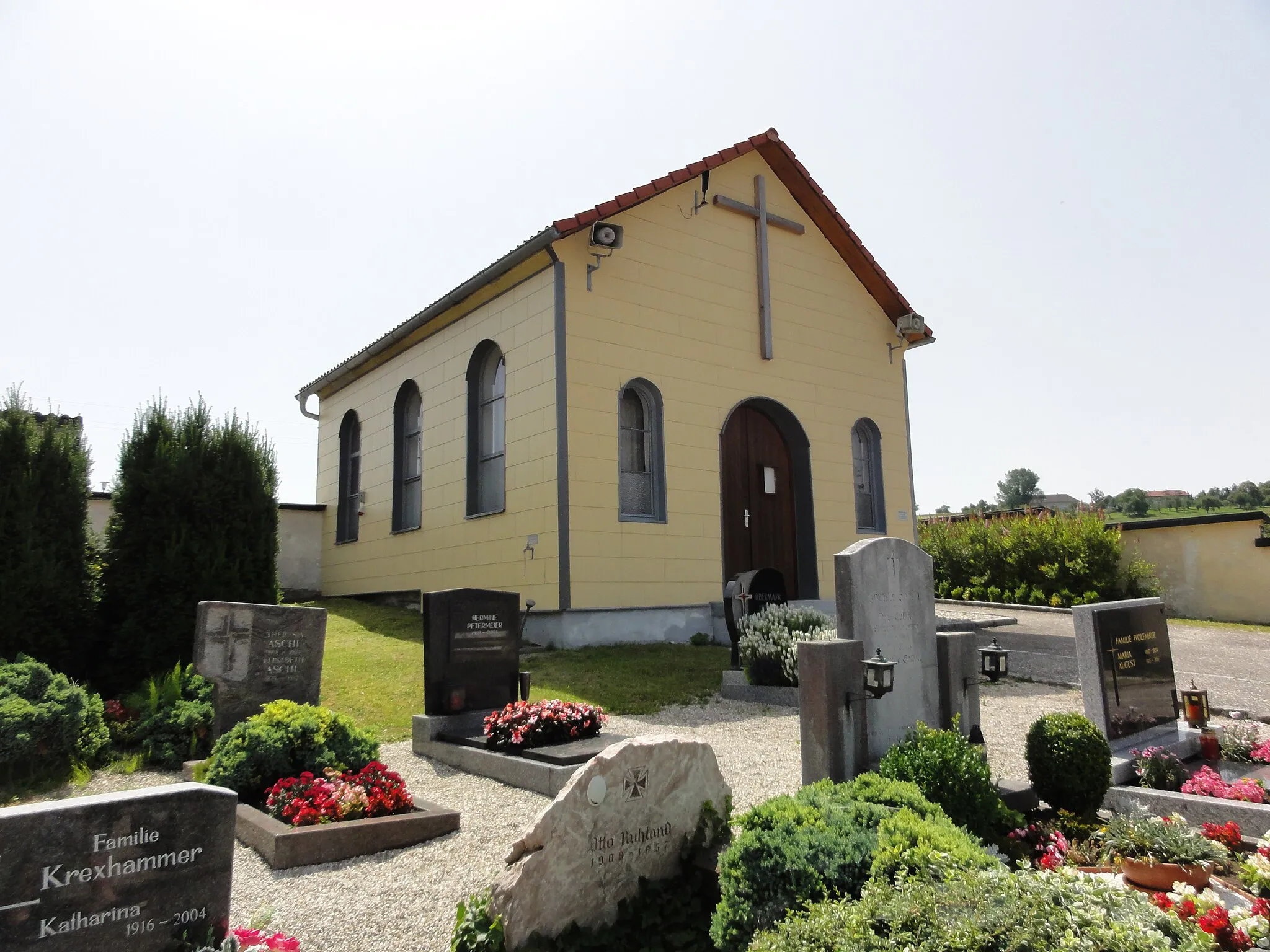 Photo showing: Friedhof mit Friedhofs- und Totenkapelle