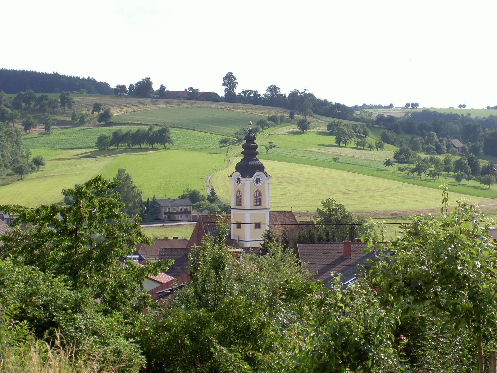 Photo showing: the church of St Marienkirchen an der Polsenz