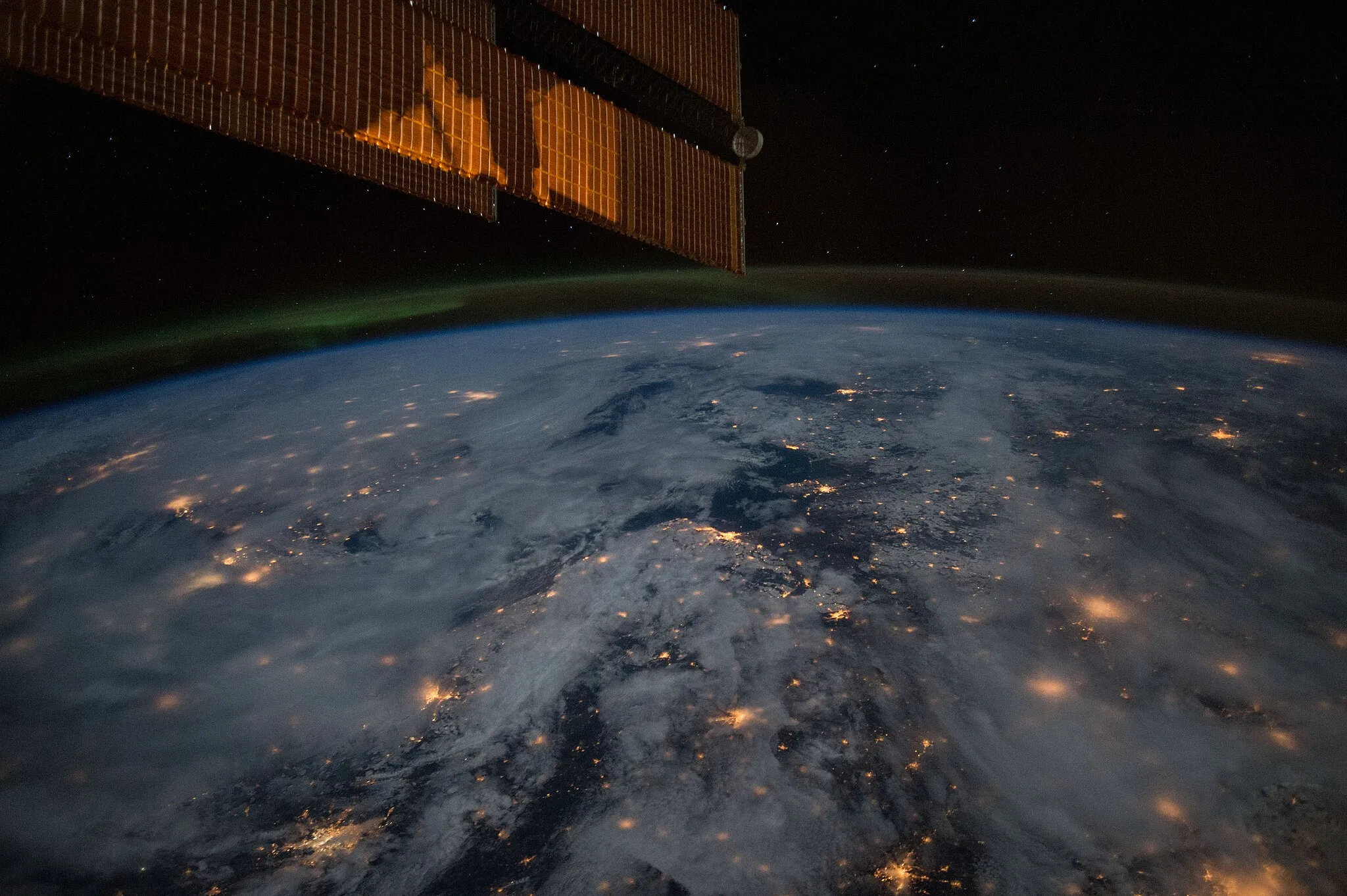 Photo showing: View of Earth taken during ISS Expedition 42.