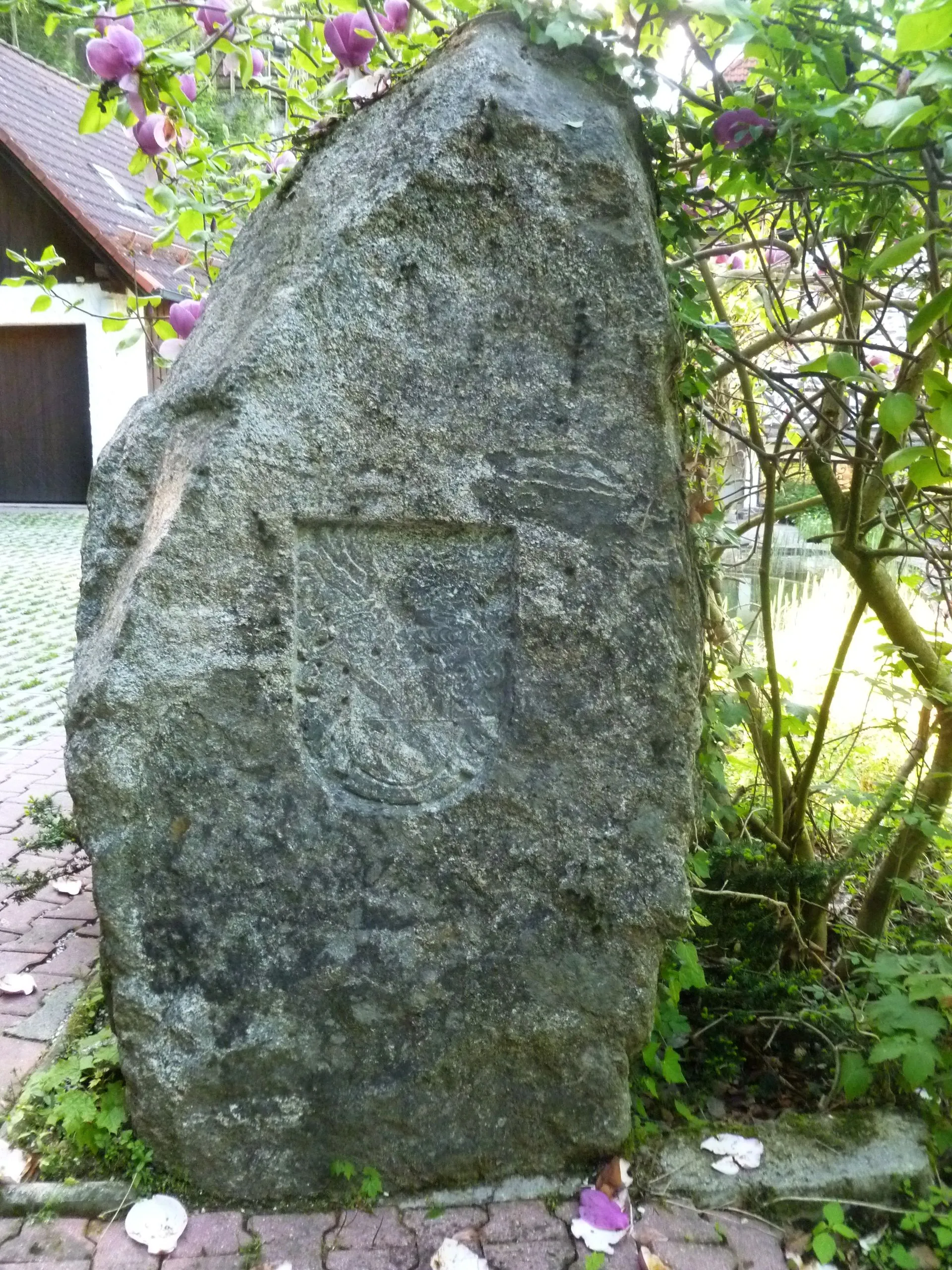 Photo showing: Burgruine Lichtenhag: Wochenendhaus