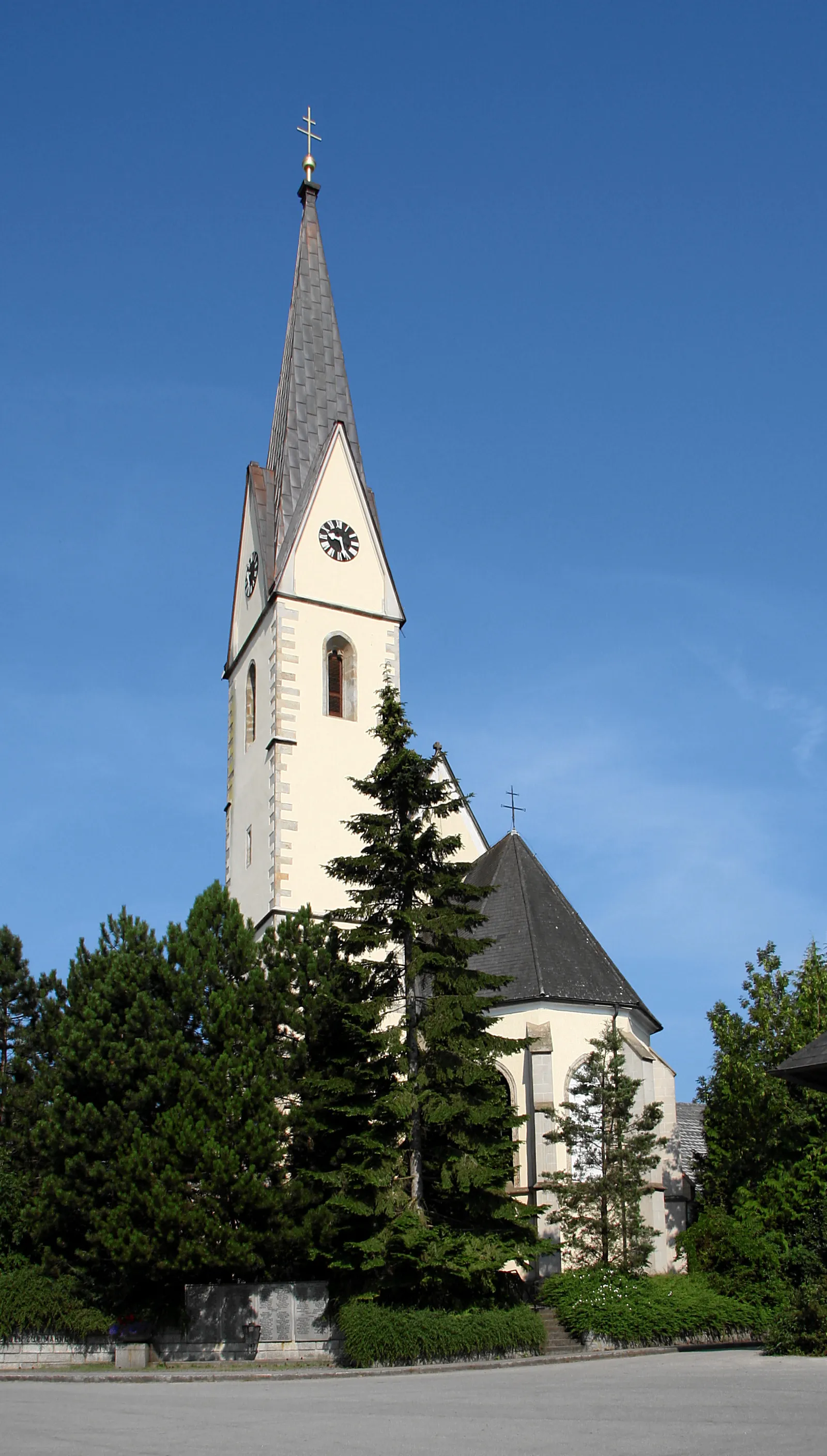 Photo showing: Parish church in Stroheim, Upper Austria