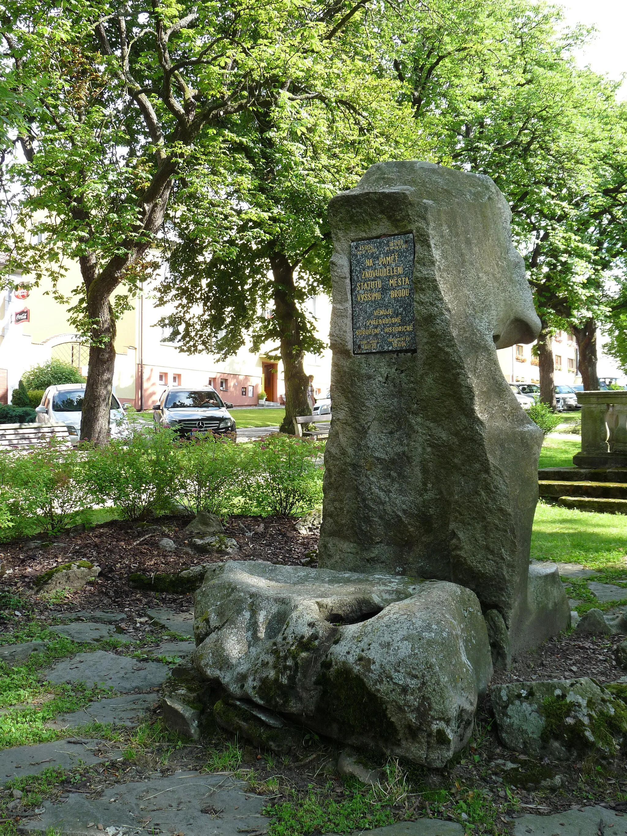 Photo showing: Memorial remembering Vyšší Brod becoming a town again, Český Krumlov District, Czech Republic.