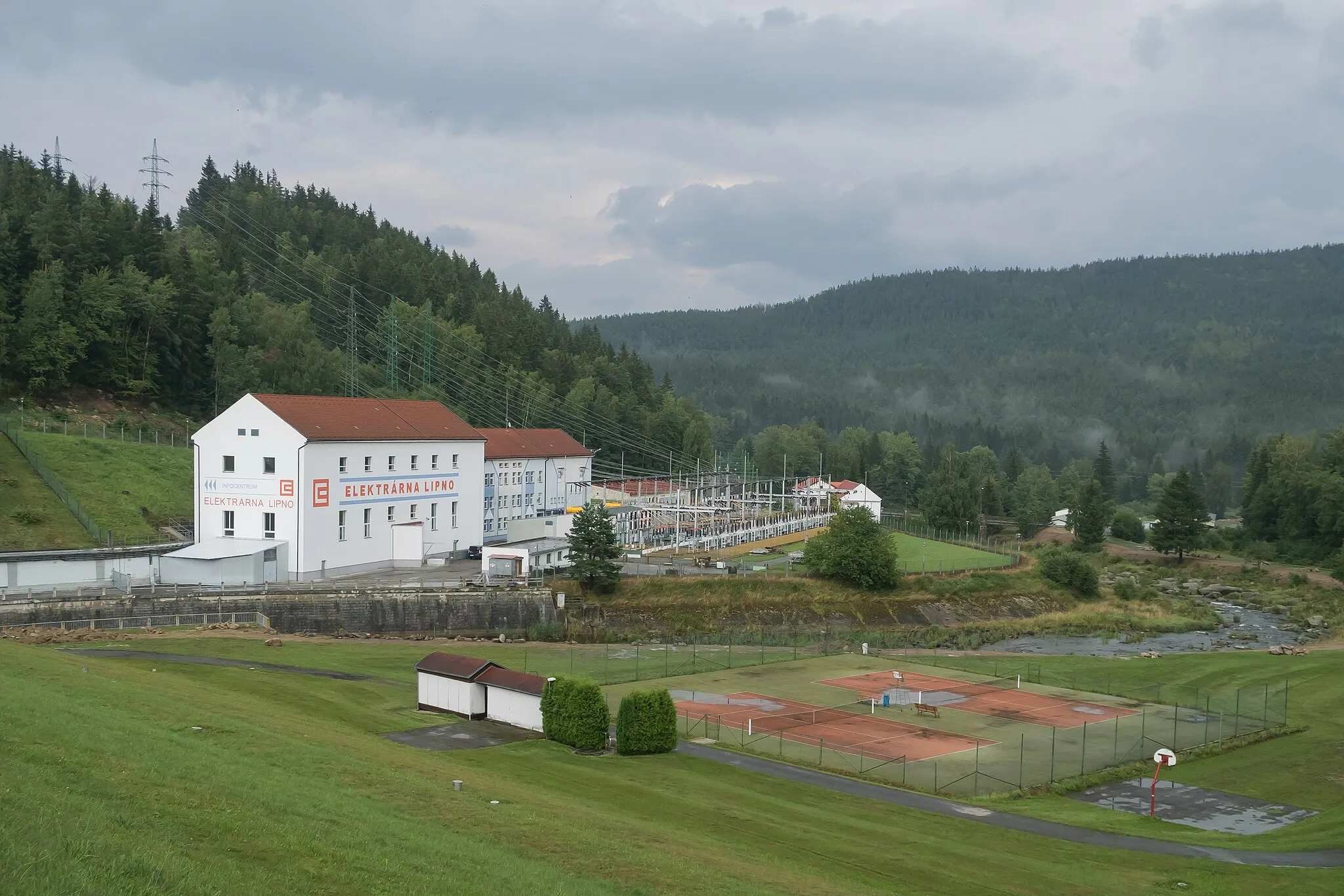 Photo showing: Lipno nad Vltavou, power plant Elektrárna Lipno