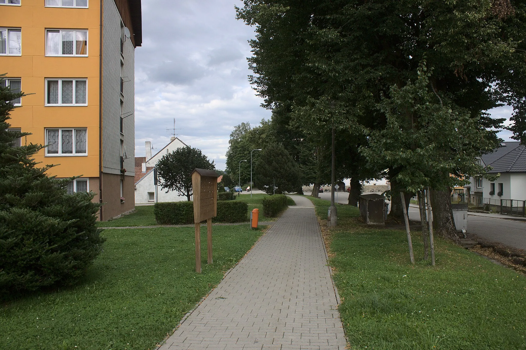 Photo showing: Residential area with tall blocks in Dolní Dvořiště, South Bohemian Region, CZ