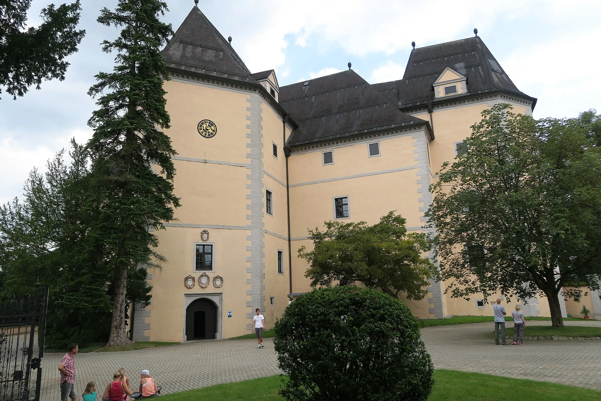 Photo showing: Castle Greinburg