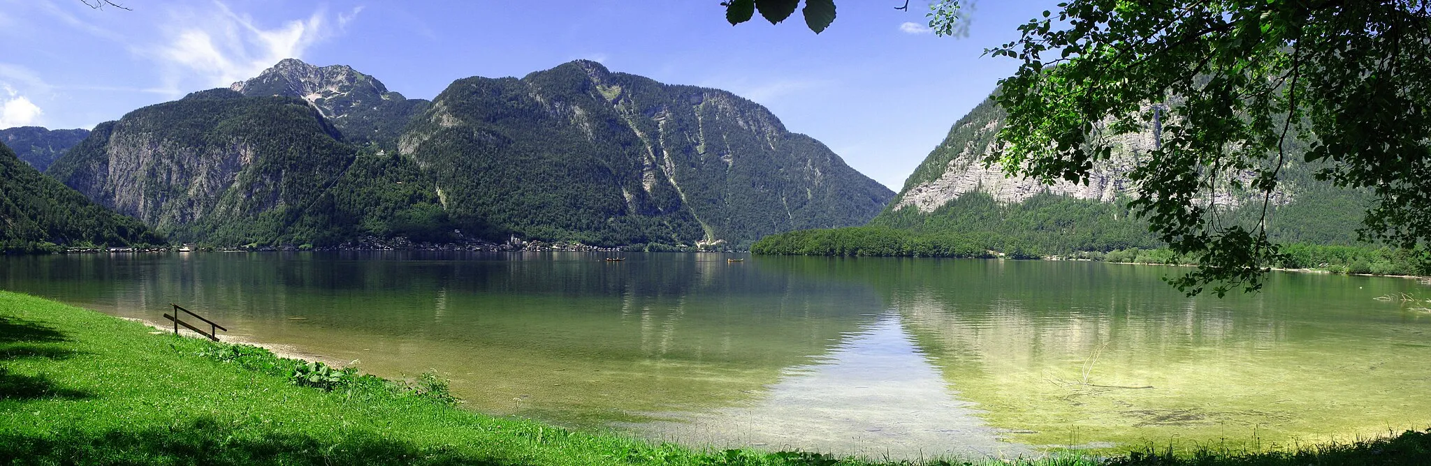 Photo showing: Hallstatt Lake Street, Obertraun, Austria