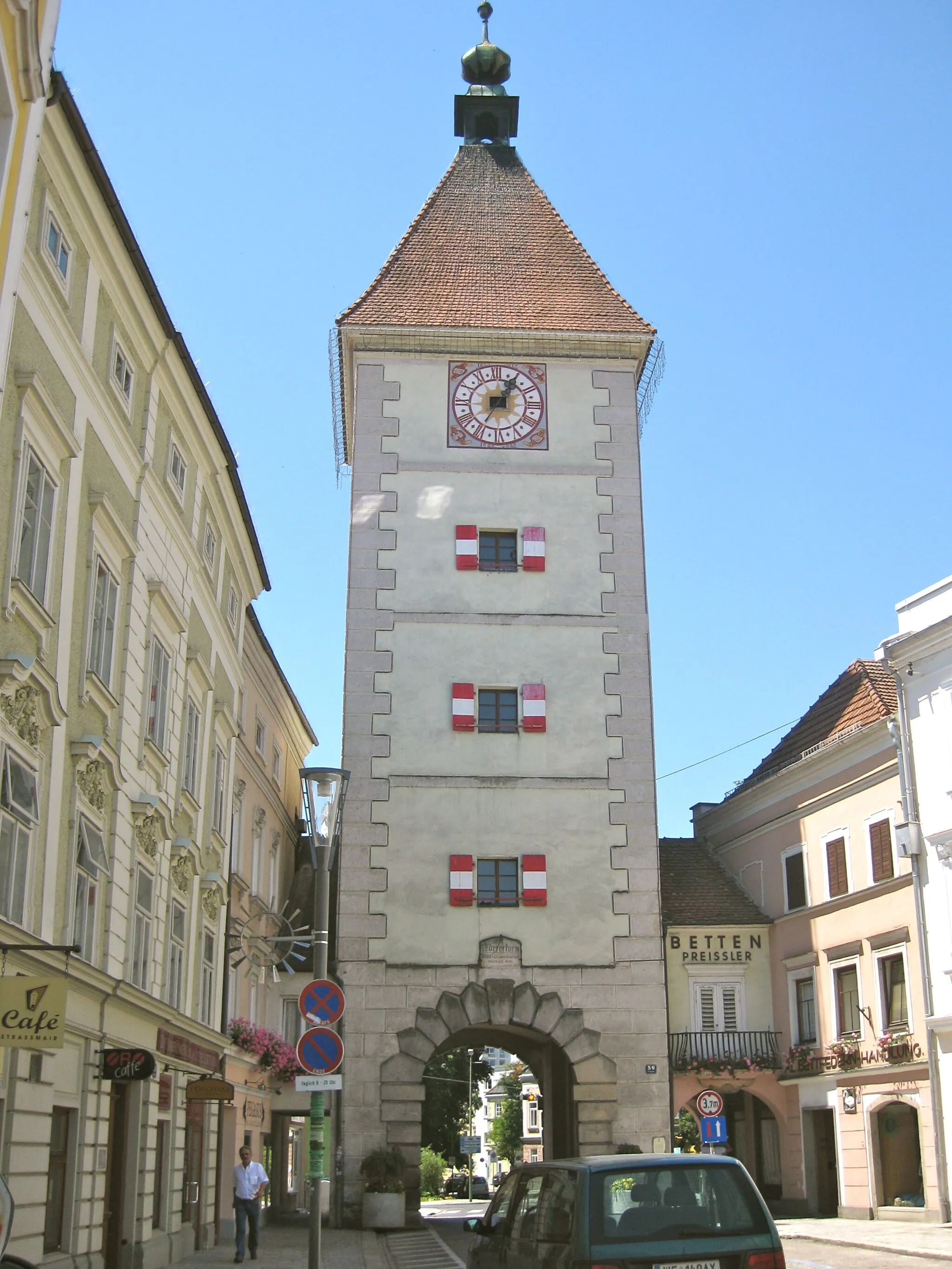 Photo showing: Wels City Gate