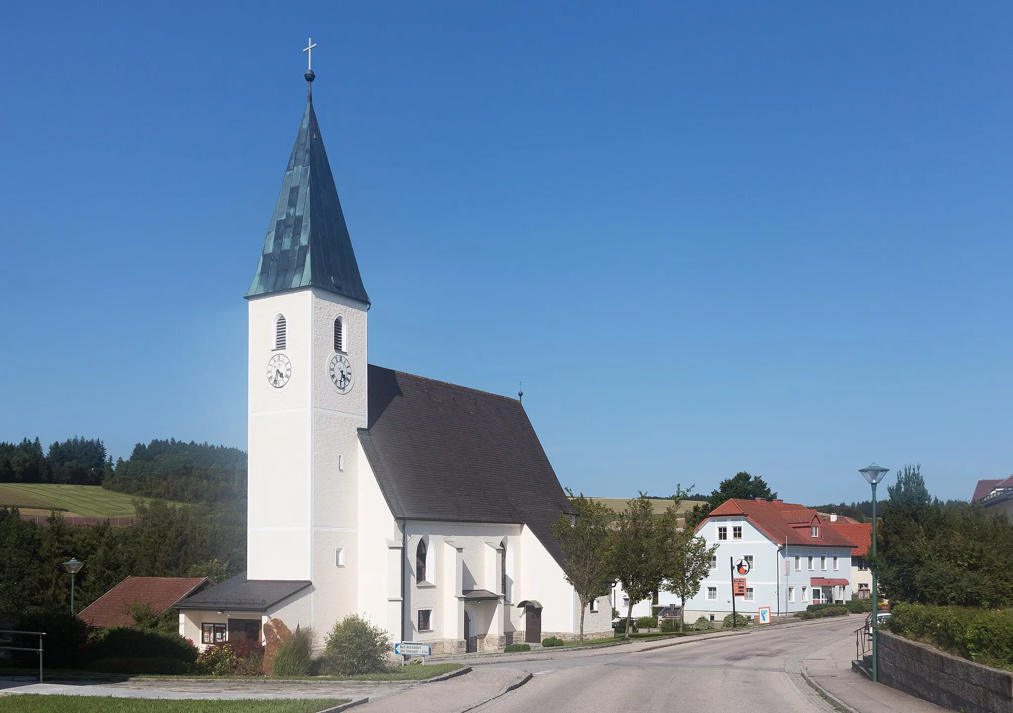Photo showing: Peterskirchen, church: die Katholische Pfarrkirche heilige Peter und Paul