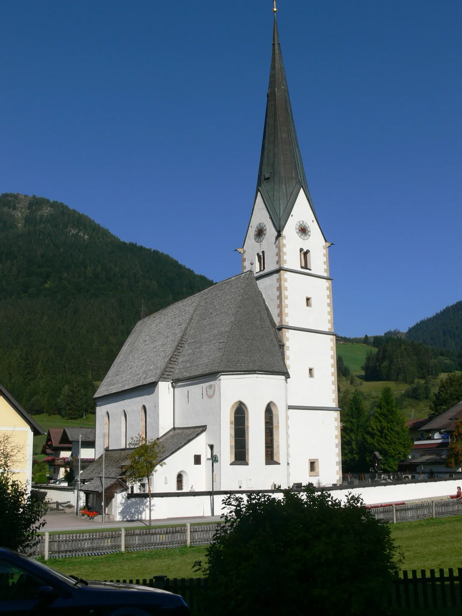 Photo showing: Sankt Martin im Tennengebirge ( Salzburg ). Saint Martin parish church: Exterior.