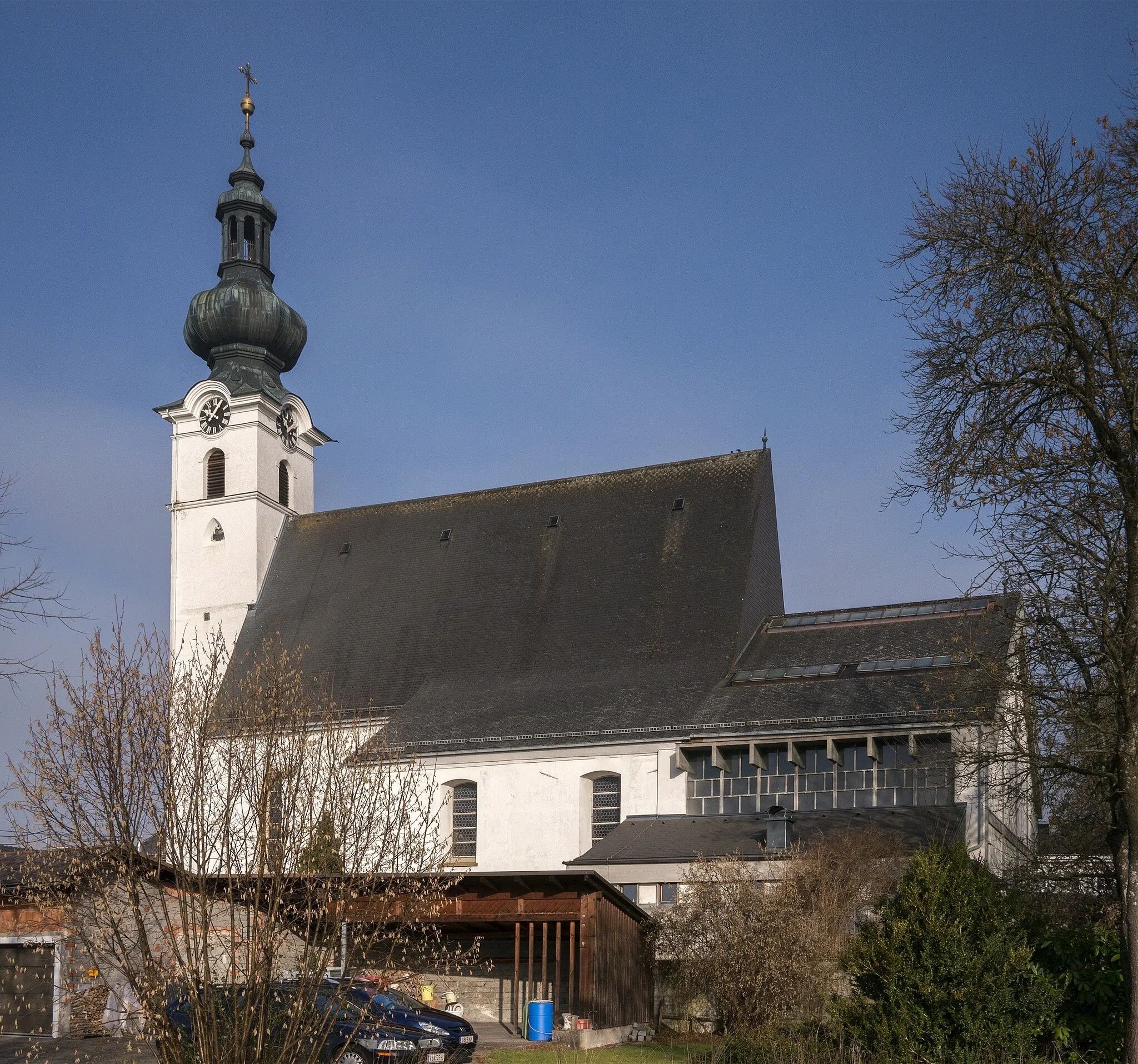 Photo showing: Pfarrkirche Frankenburg Nordseite