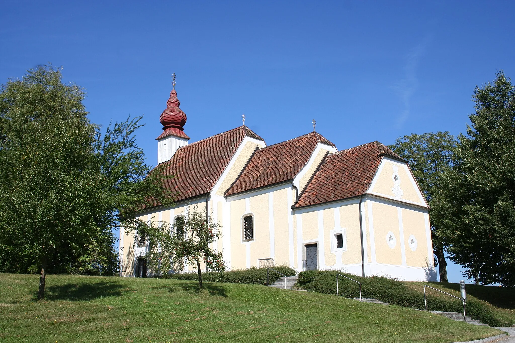 Photo showing: Die Wallfahrtskirche Ruprechtshofen in der Gemeinde Niederneukirchen.
