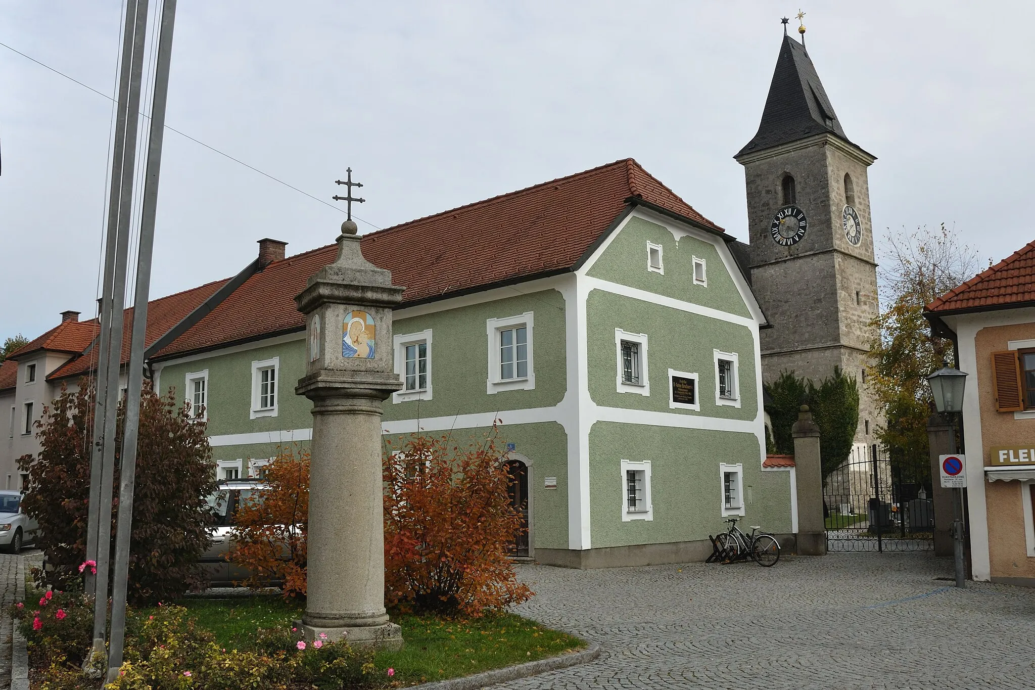 Photo showing: Brucknerplatzsäule