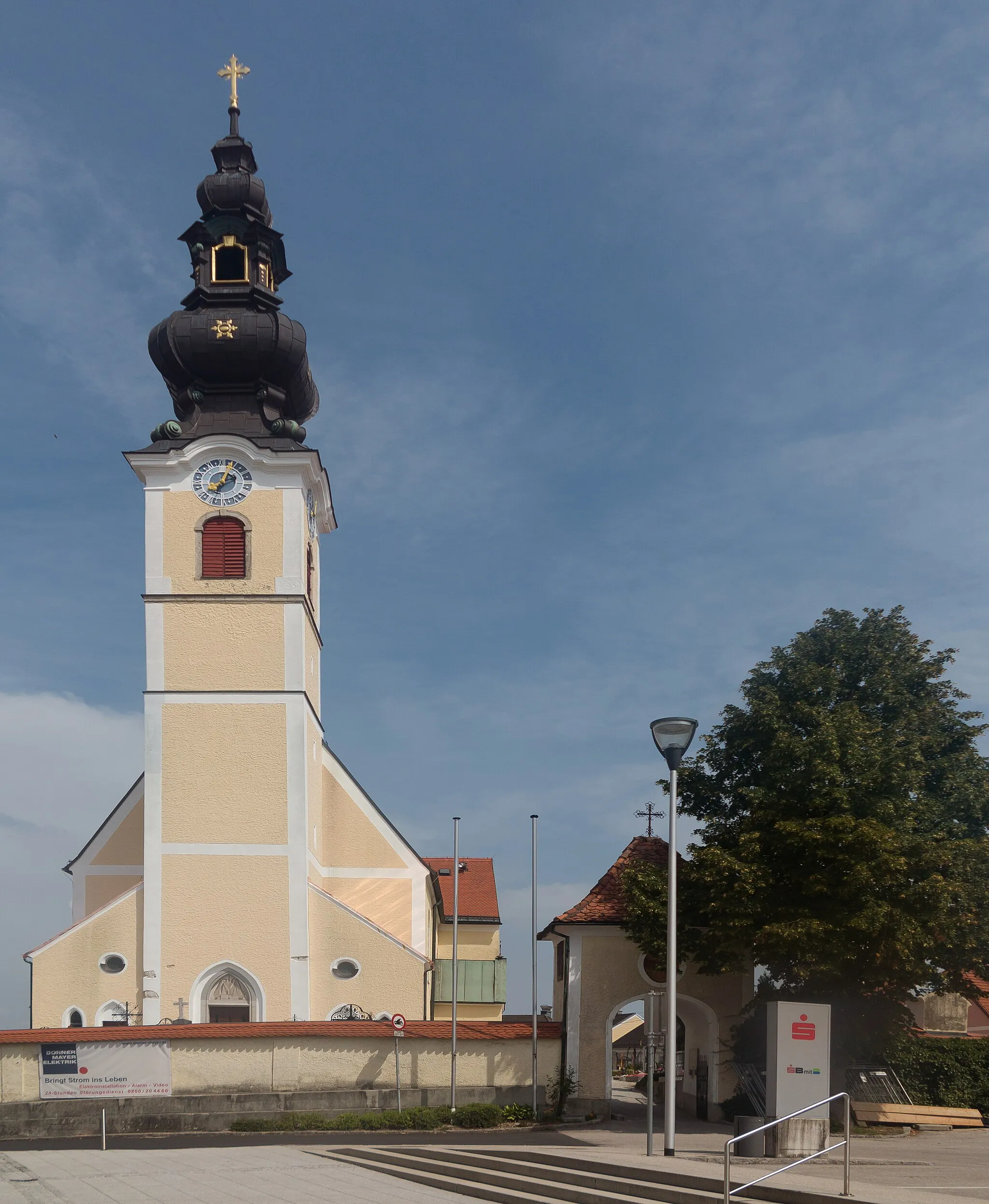 Photo showing: Gunskirchen, church: die Katholische Pfarrkirche heilige Martin