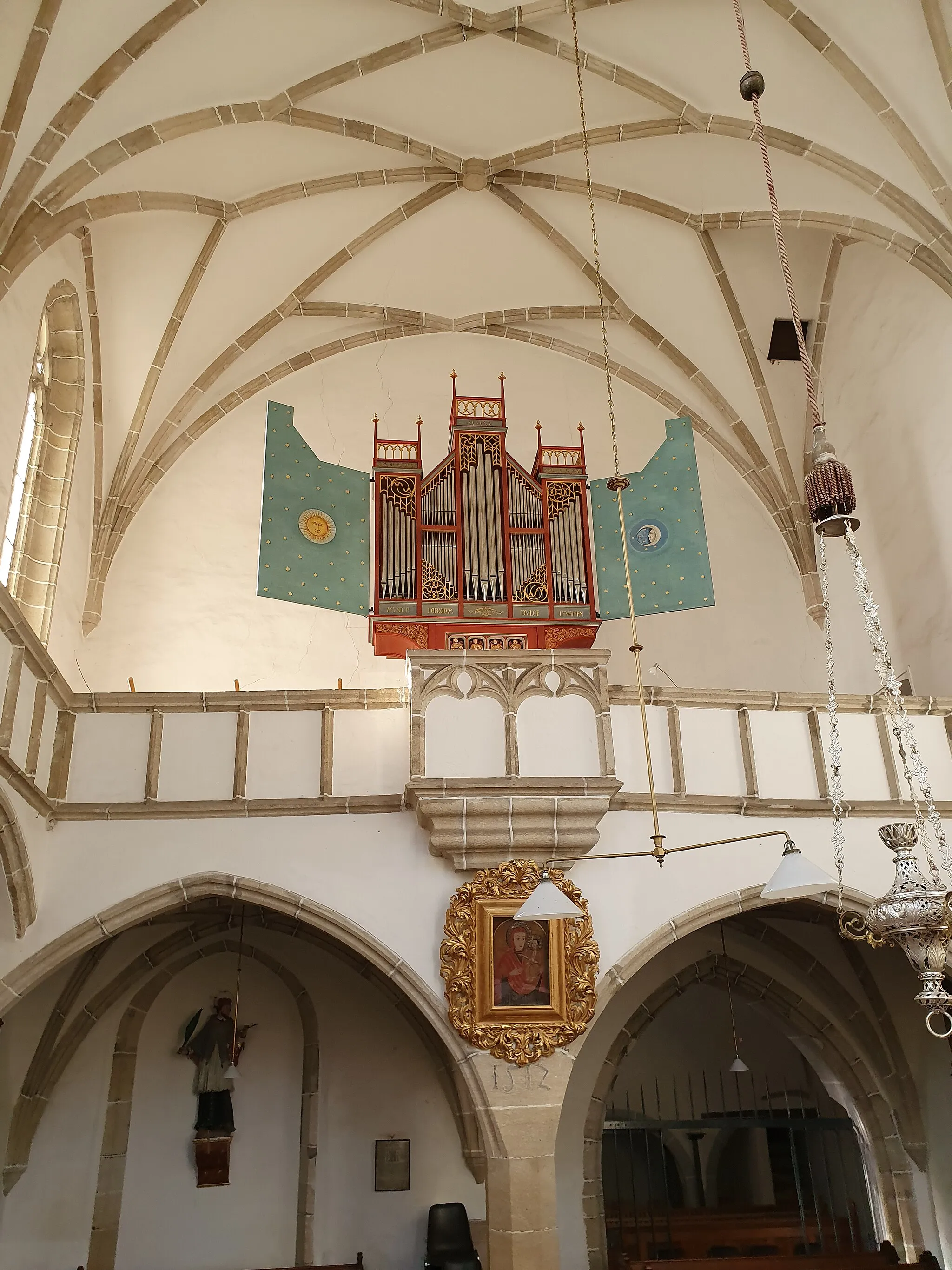 Photo showing: Von Rupert Gottfried Frieberger initiierte Orgel, ausgeführt von Rudi van Straten und Wim Diepenhorst (Gebr. Reil), Fassung Gerhard Wünsche, Pulgarn 2015