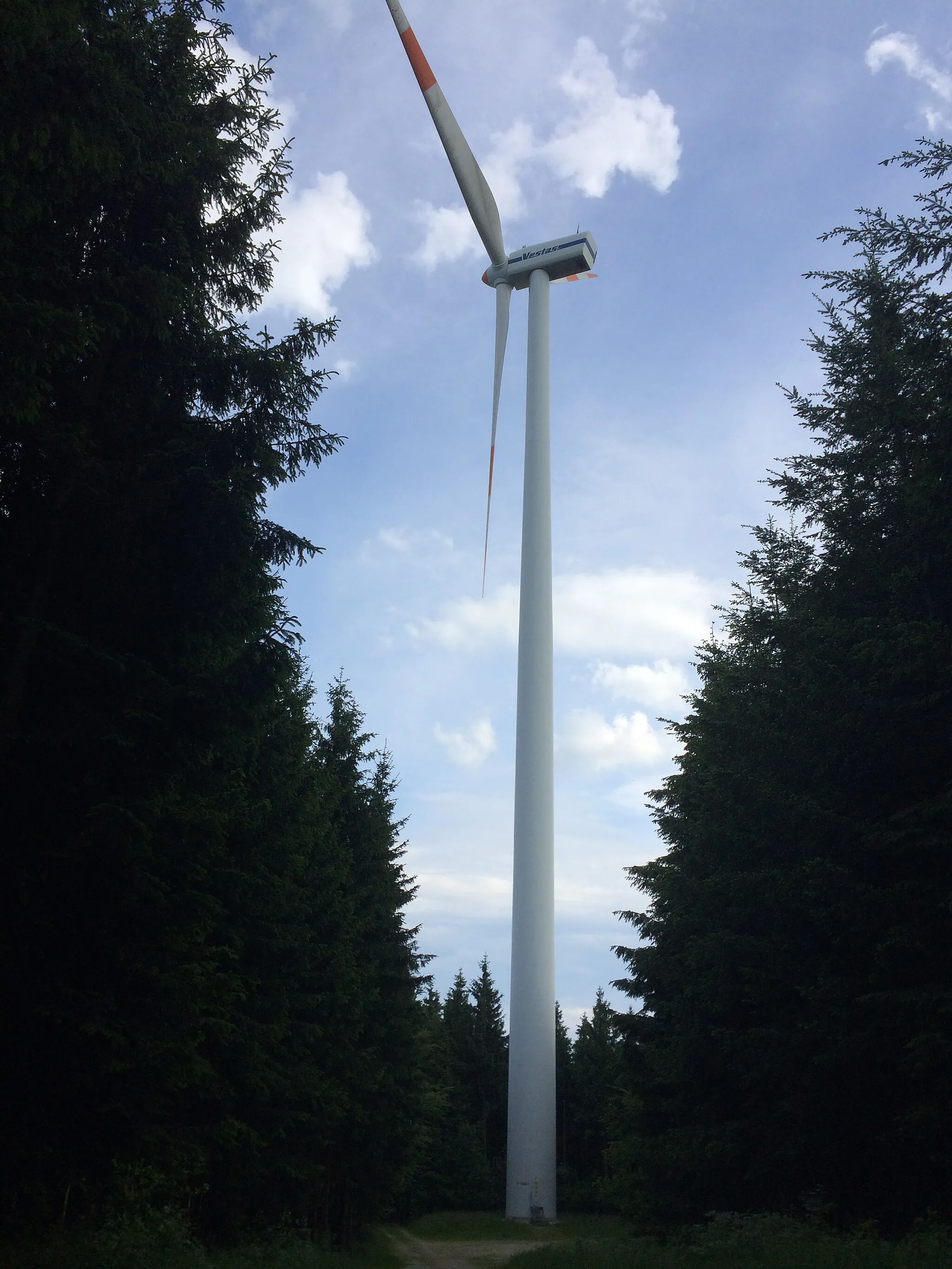 Photo showing: Windkraftanlage am Steiglberg