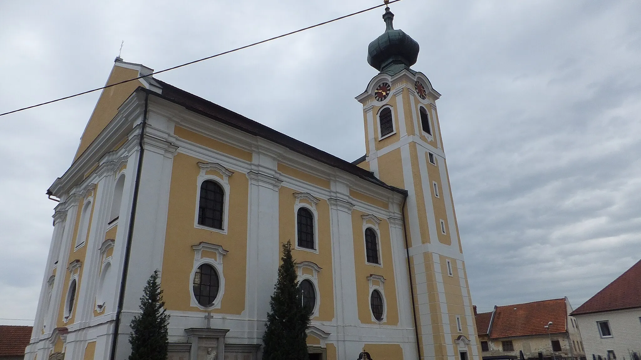 Photo showing: Kath. Pfarrkirche hl. Johannes der Täufer, Hofkirchen an der Trattnach