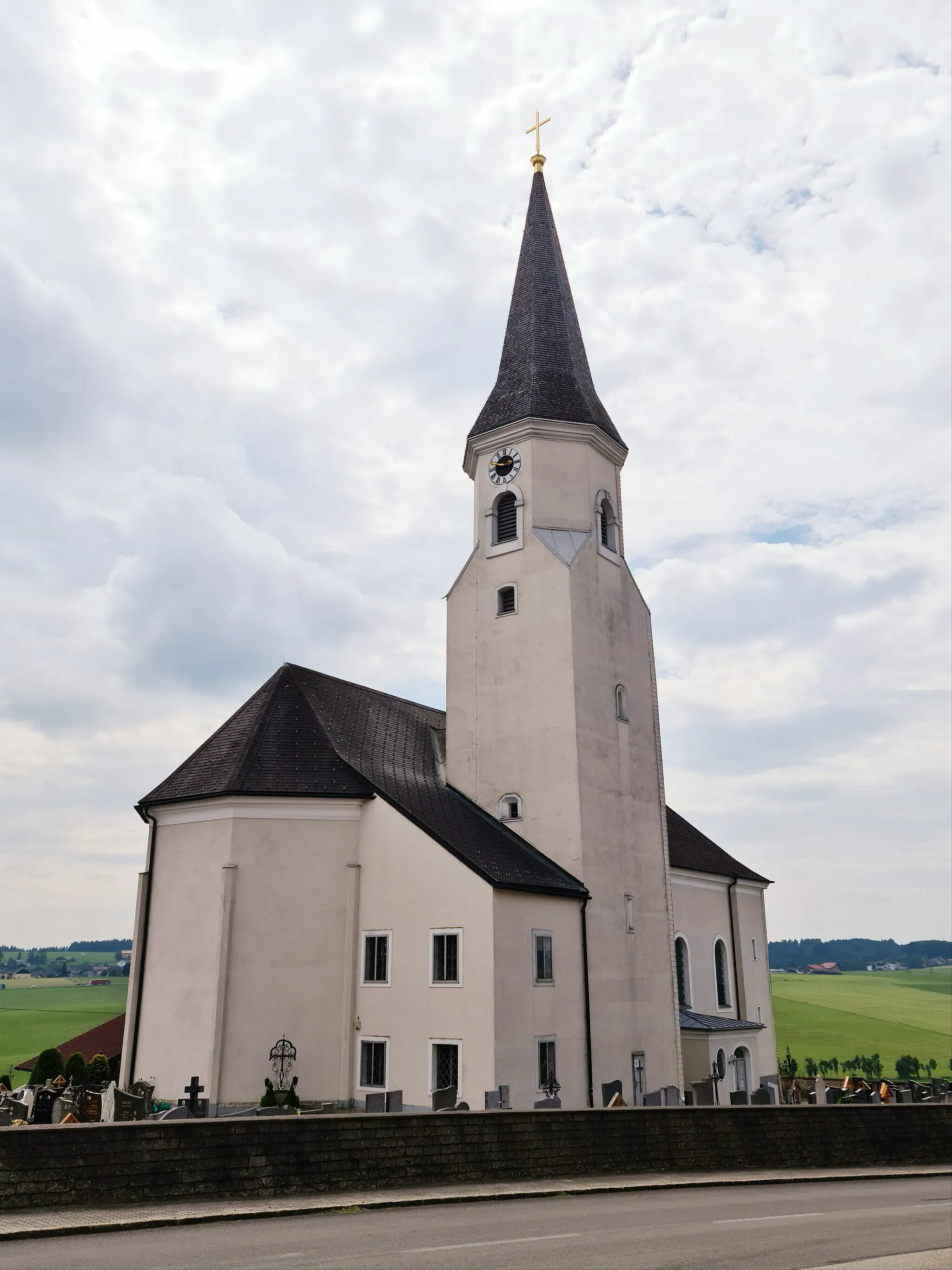 Photo showing: Pfarrkirche Pöndorf