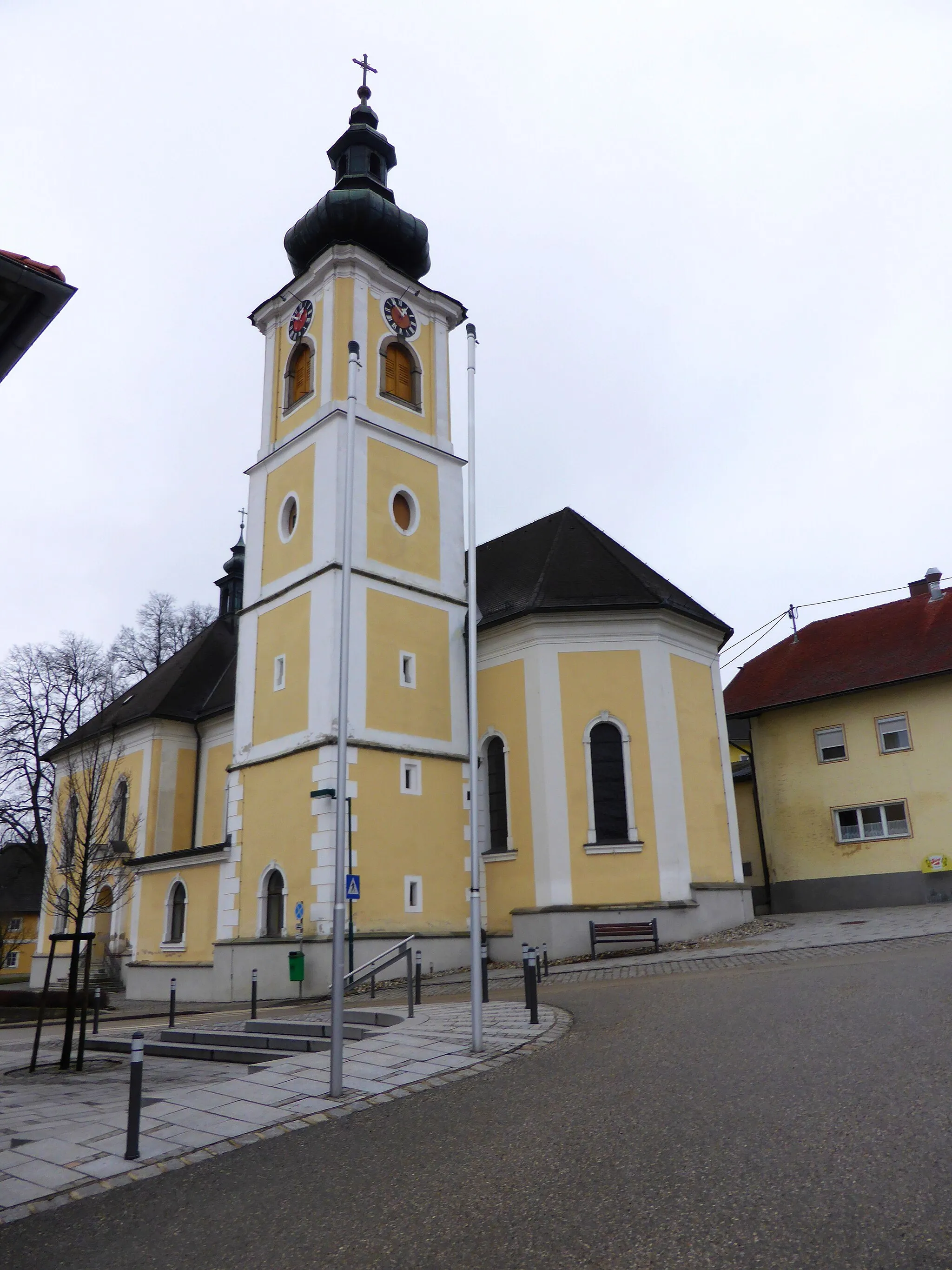Photo showing: Kath. Pfarrkirche hl. Agatha