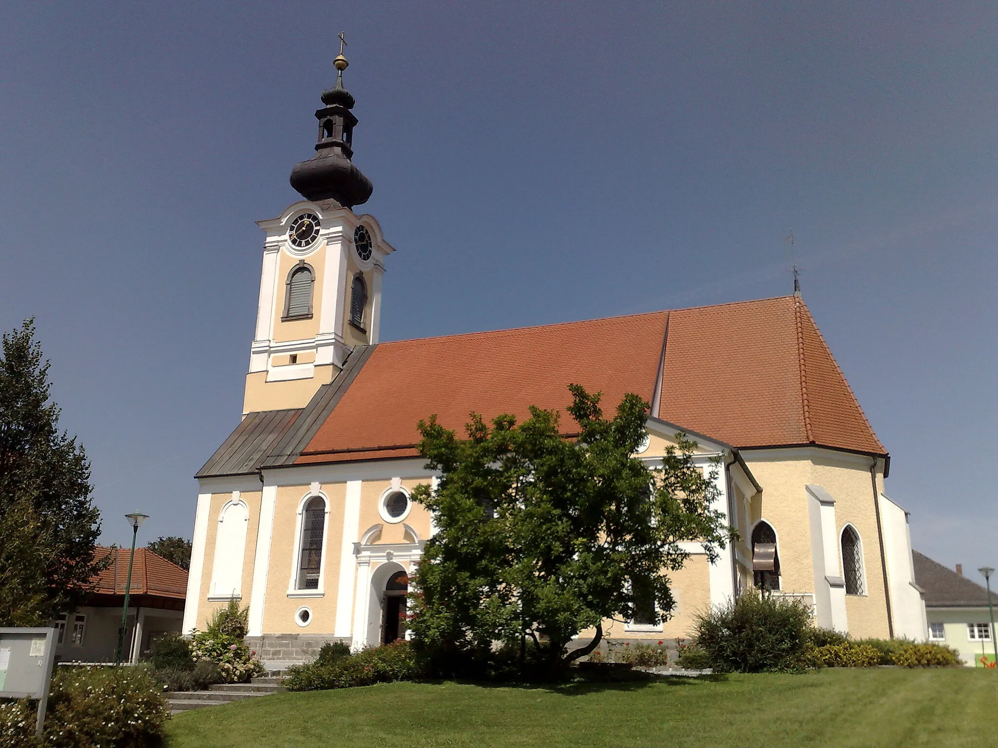 Photo showing: Pfarrkirche Dorf an der Pram