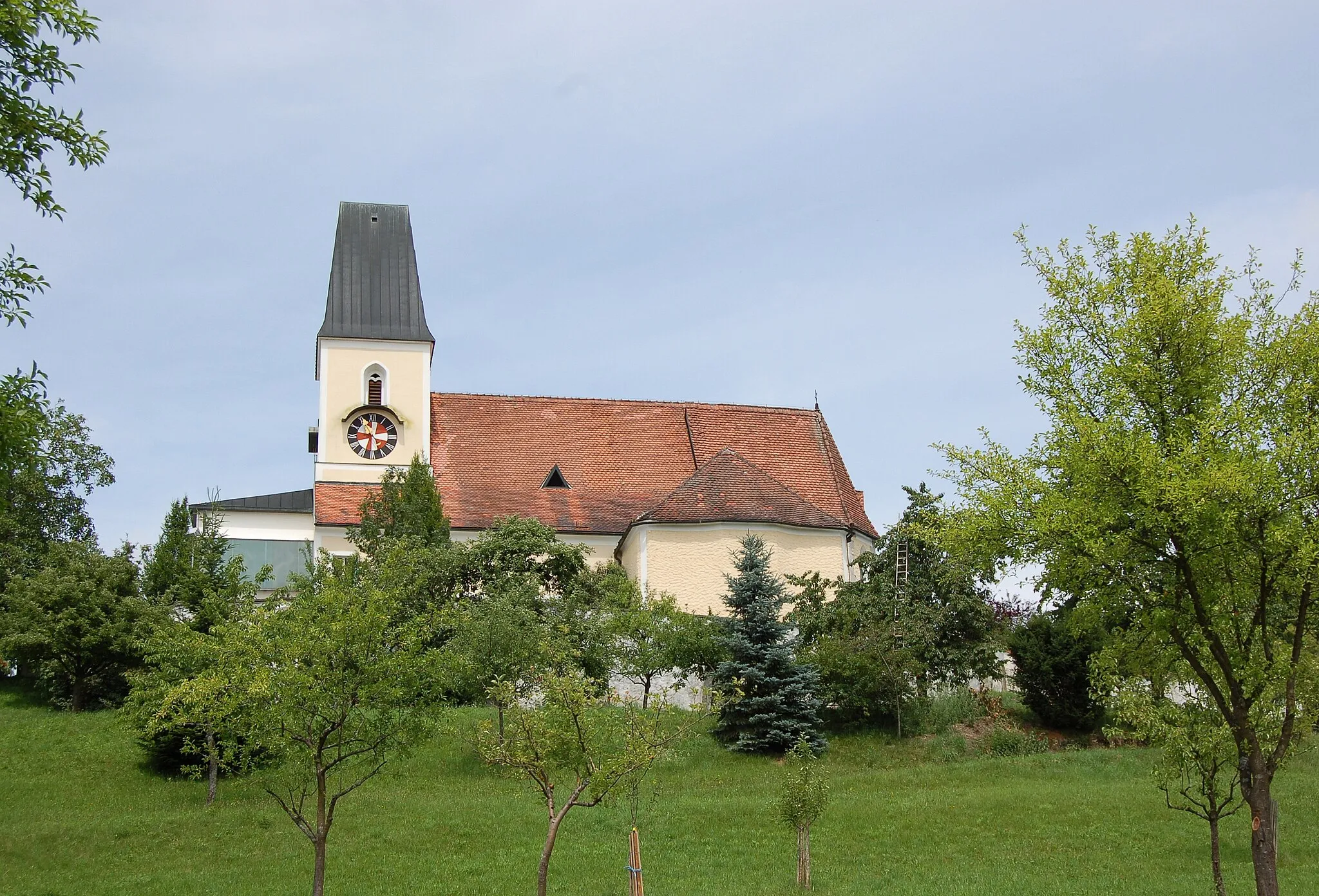 Photo showing: Die Pfarrkirche zum heiligen Martin in Walding (Oberösterreich).

This media shows the protected monument with the number 1560 in Austria. (Commons, de, Wikidata)