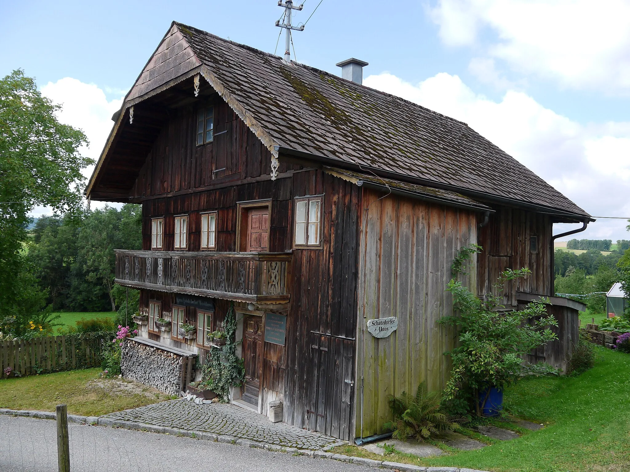 Photo showing: Bauernhaus, „Schatzdorferhaus“