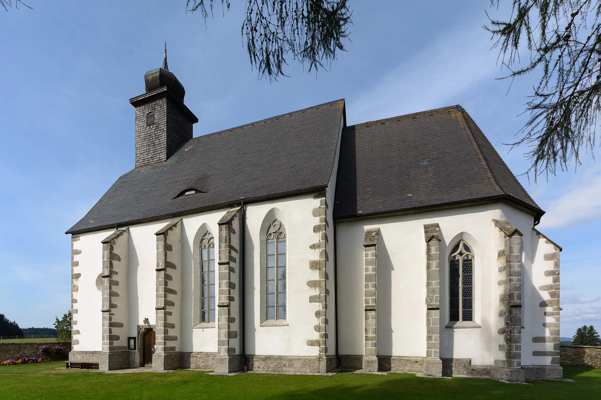 Photo showing: Subsidiary church St. Michael ob Rauchenödt, municipality of Grünbach, Upper Austria