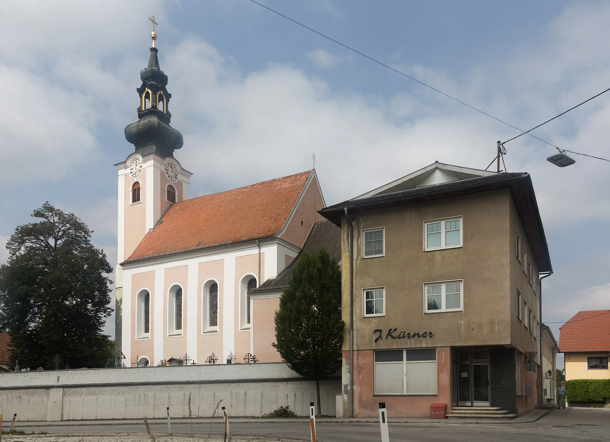 Photo showing: Pichl bei Wels, church: Katholische Pfarrkirche heilige Martin