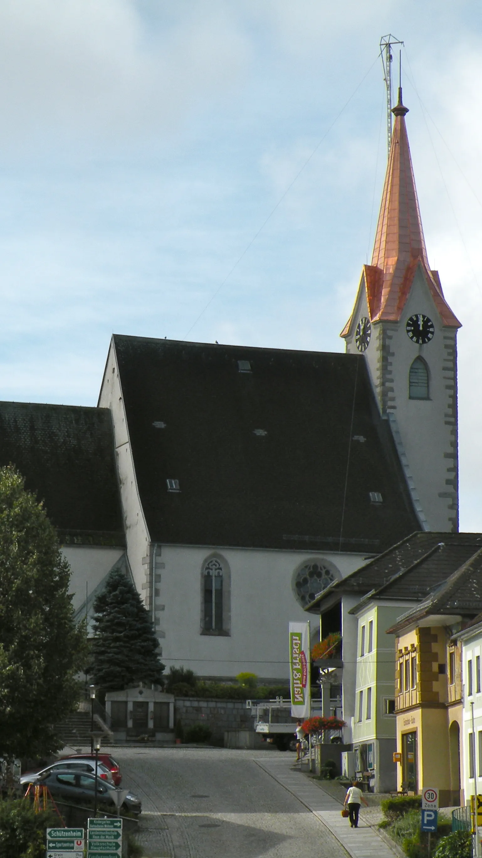 Photo showing: Pfarrkirche in Pabneukirchen im Bezirk Perg in Oberösterreich.