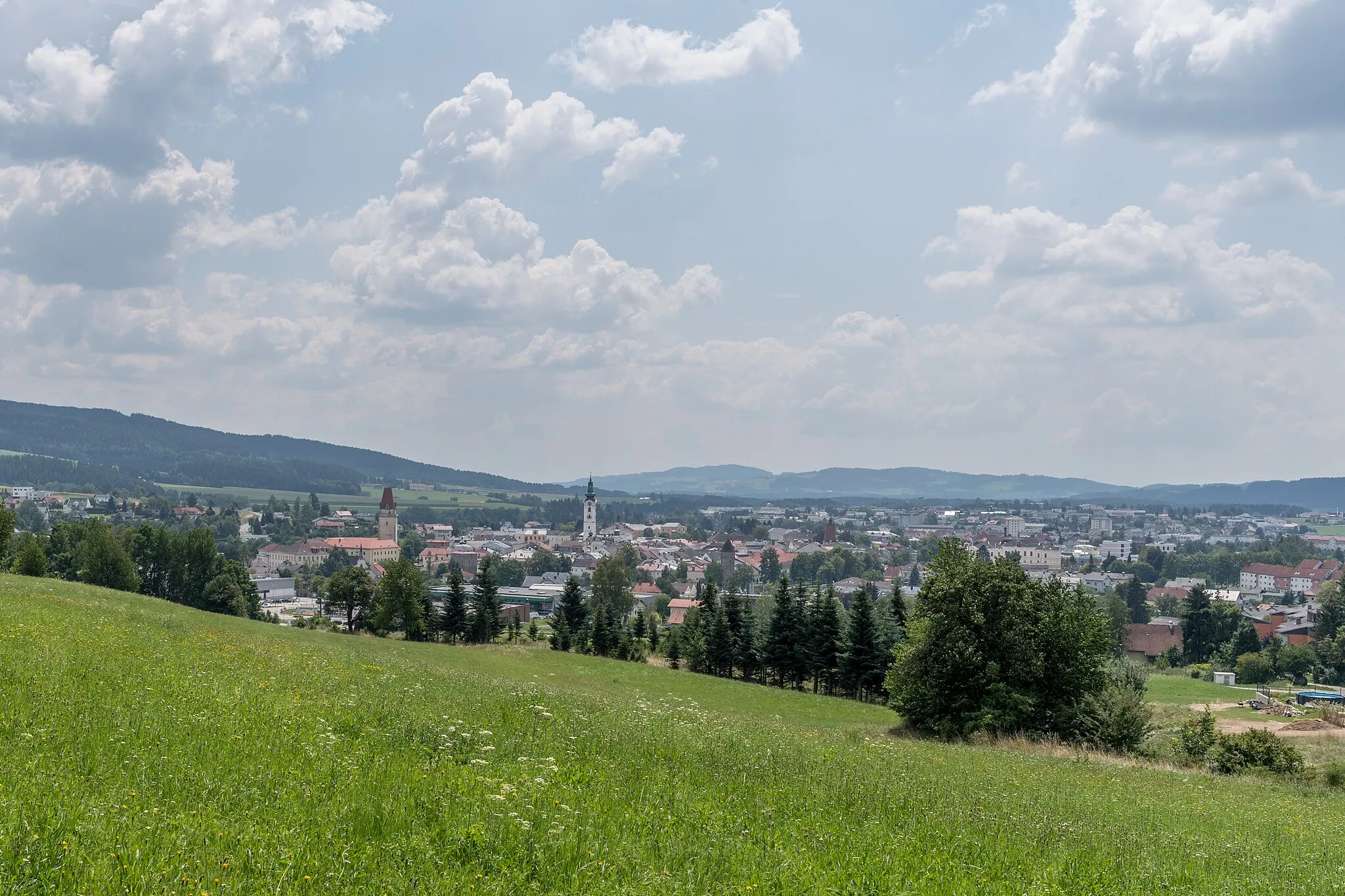 Photo showing: Freistadt: Blick vom Sowjetrussischen Soldatenfriedhof