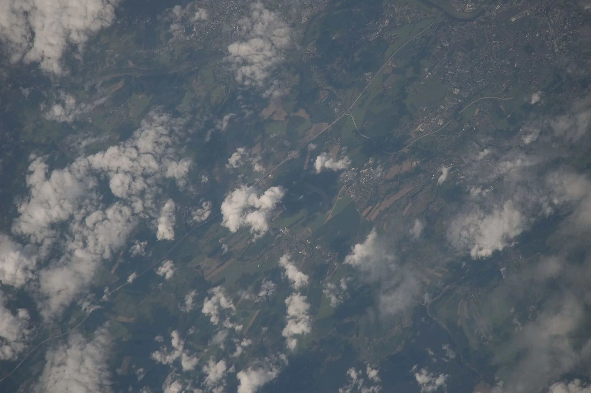 Photo showing: View of Dresden (Germany) taken during ISS Expedition 20.