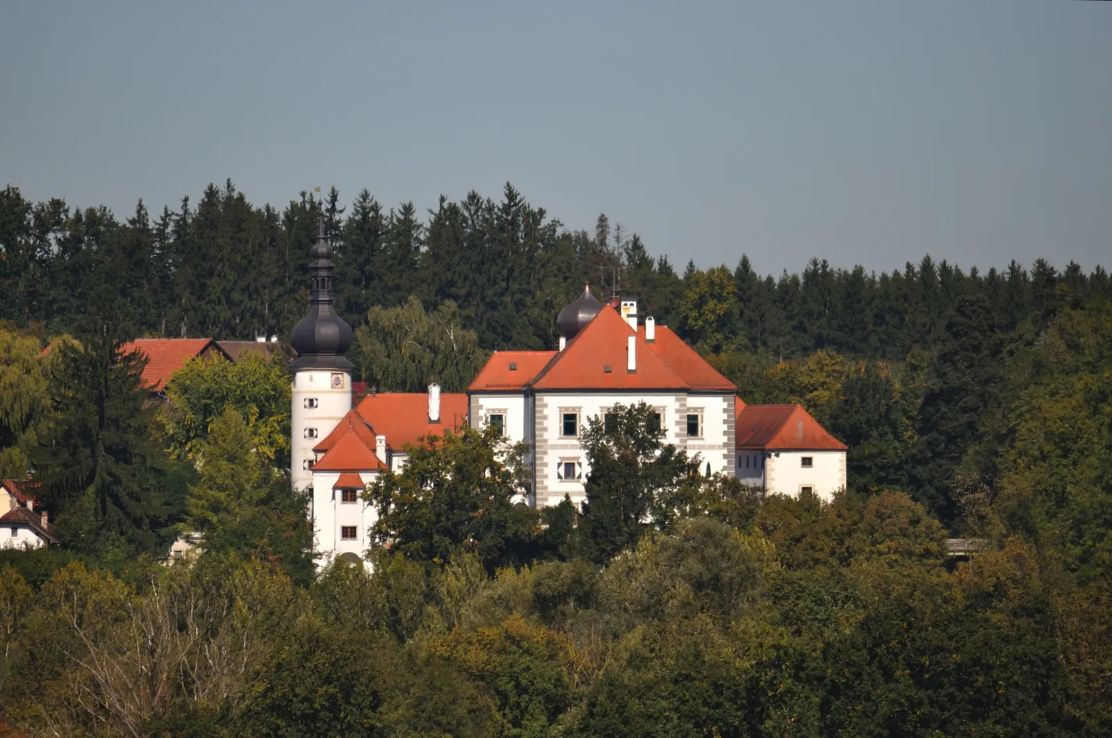 Photo showing: Schloss Achleiten