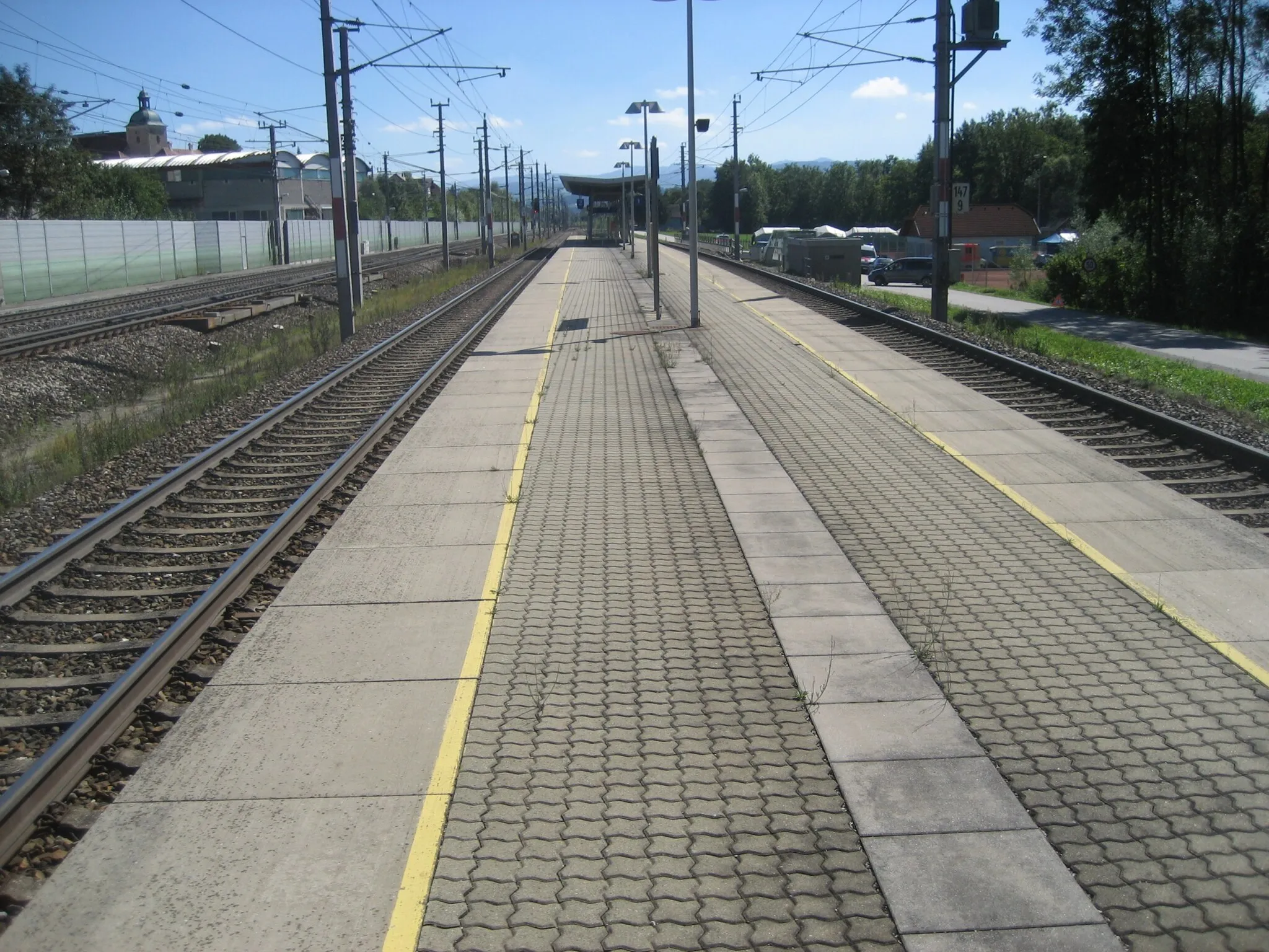 Photo showing: St. Johann-Weistrach train station in Lower Austria