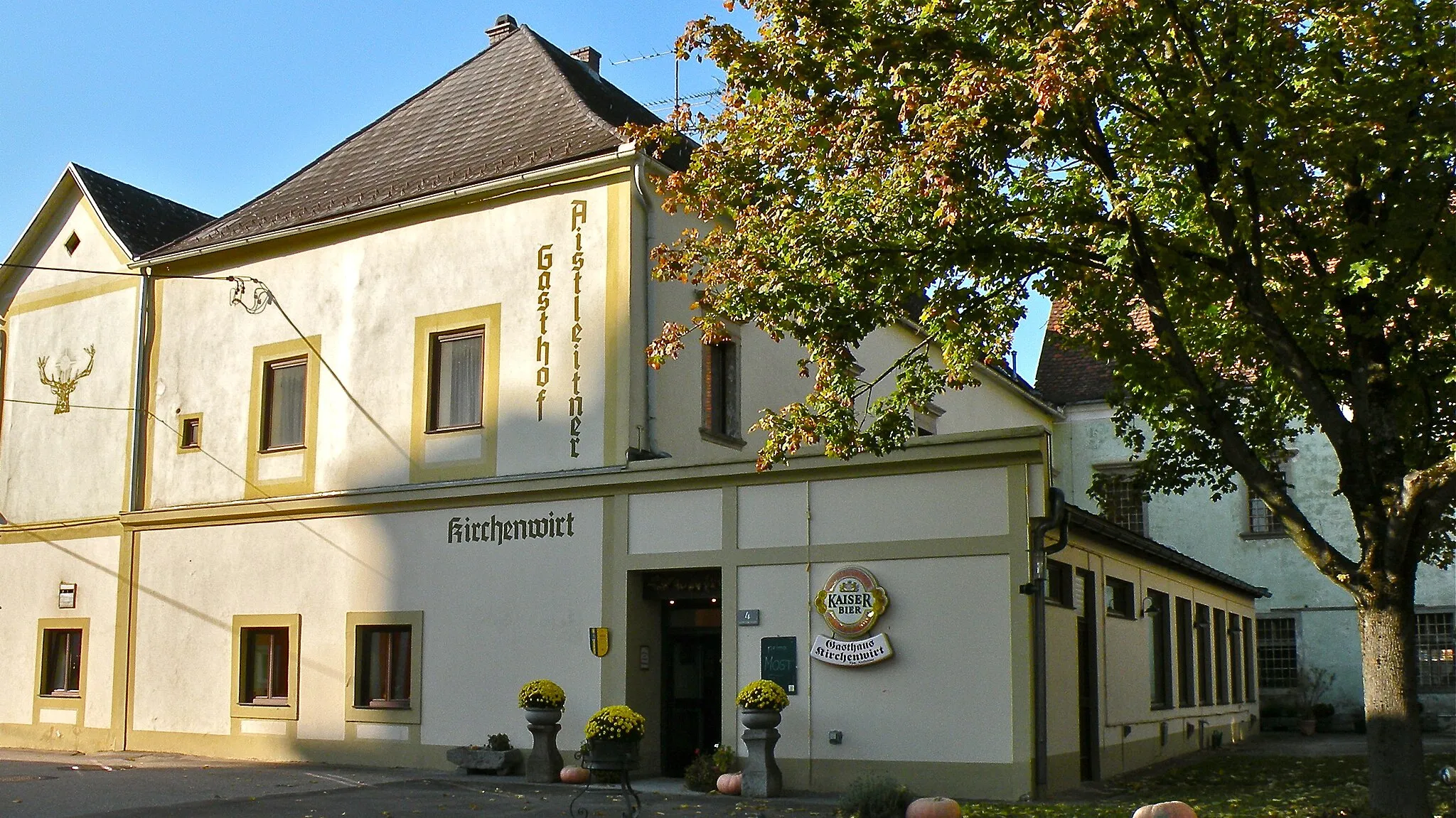 Photo showing: Ehemalige Taverne der Herrschaft Windhaag, Gasthaus Aistleitner in Windhaag bei Perg im Bezirk Perg in Oberösterreich