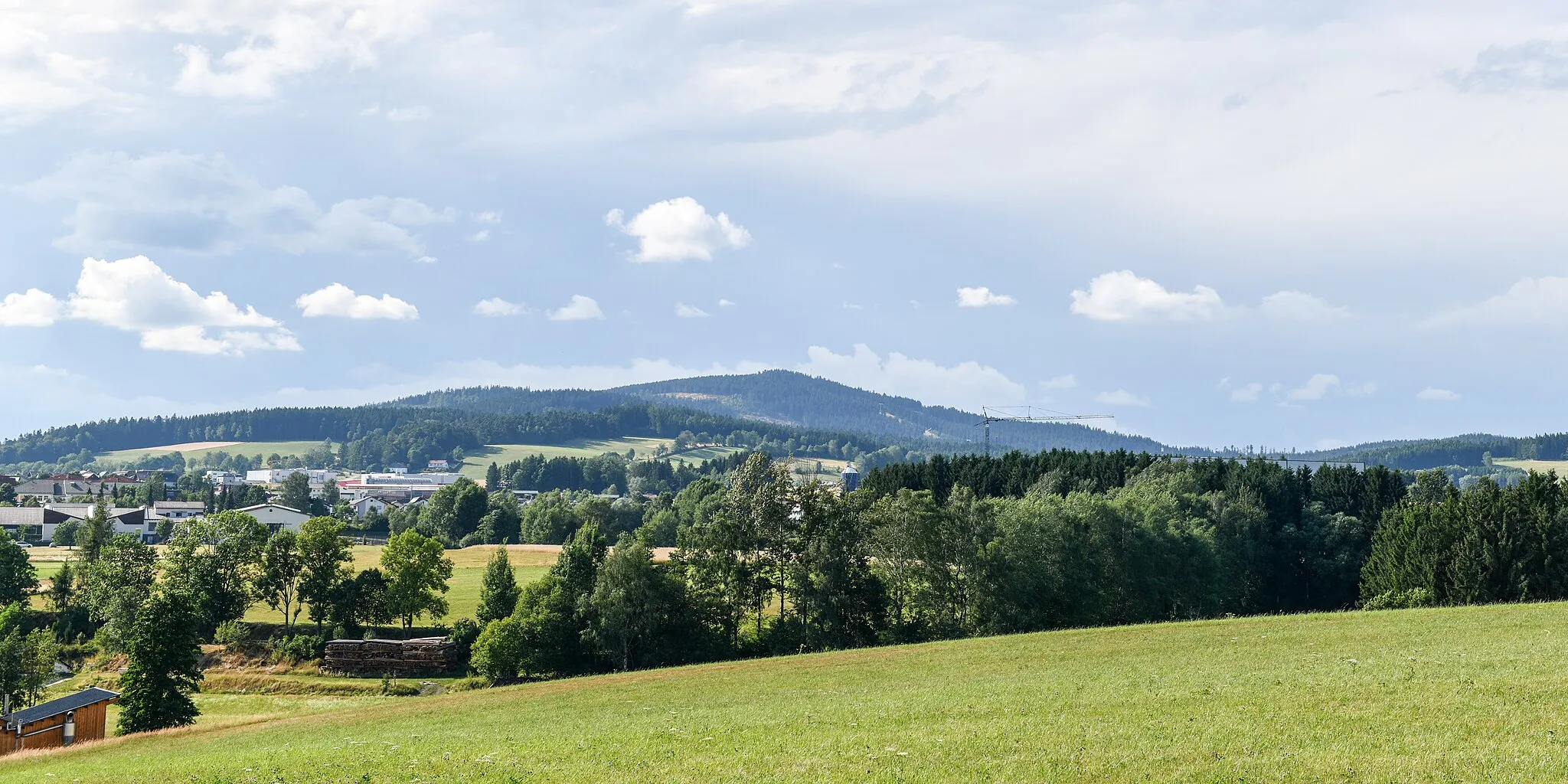 Photo showing: Bad Leonfelden, 21. Juli 2023: Hagauer Straße, Blick Richtung Sternstein