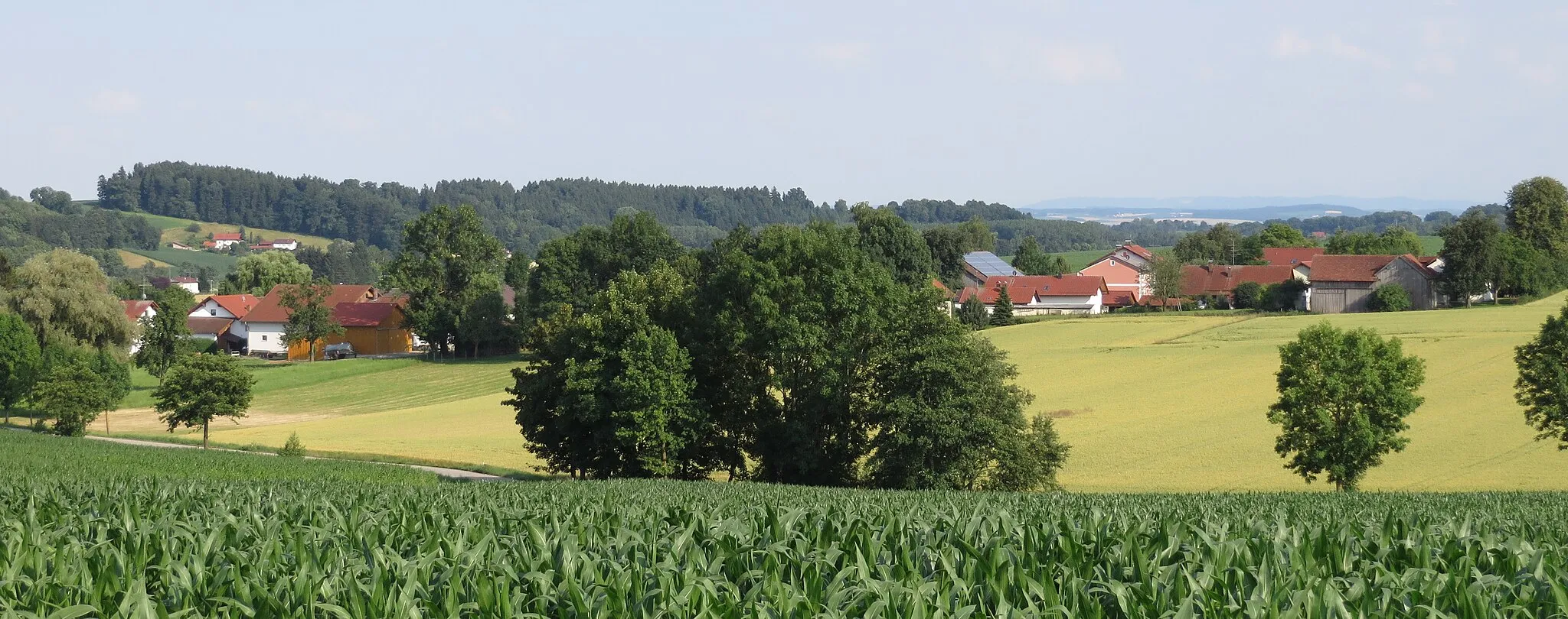 Photo showing: Hütting, Ortsteil der Gemeinde Ruhstorf an der Rott, Landkreis Passau, Bayern