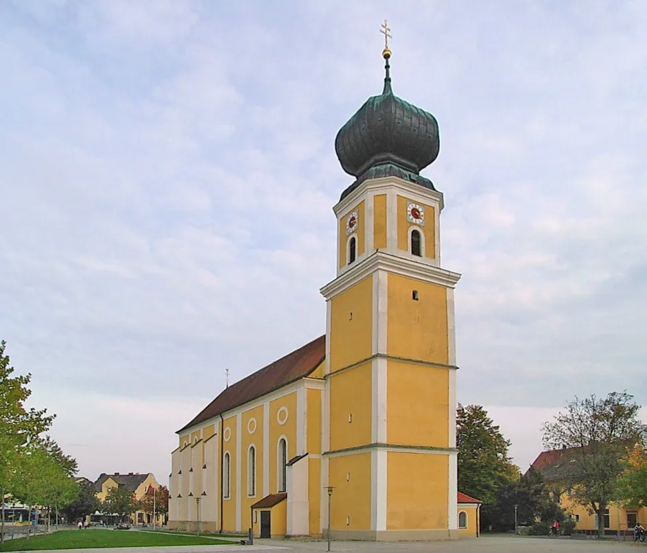 Photo showing: Pocking, St Ulrich Parish Church from north-west.