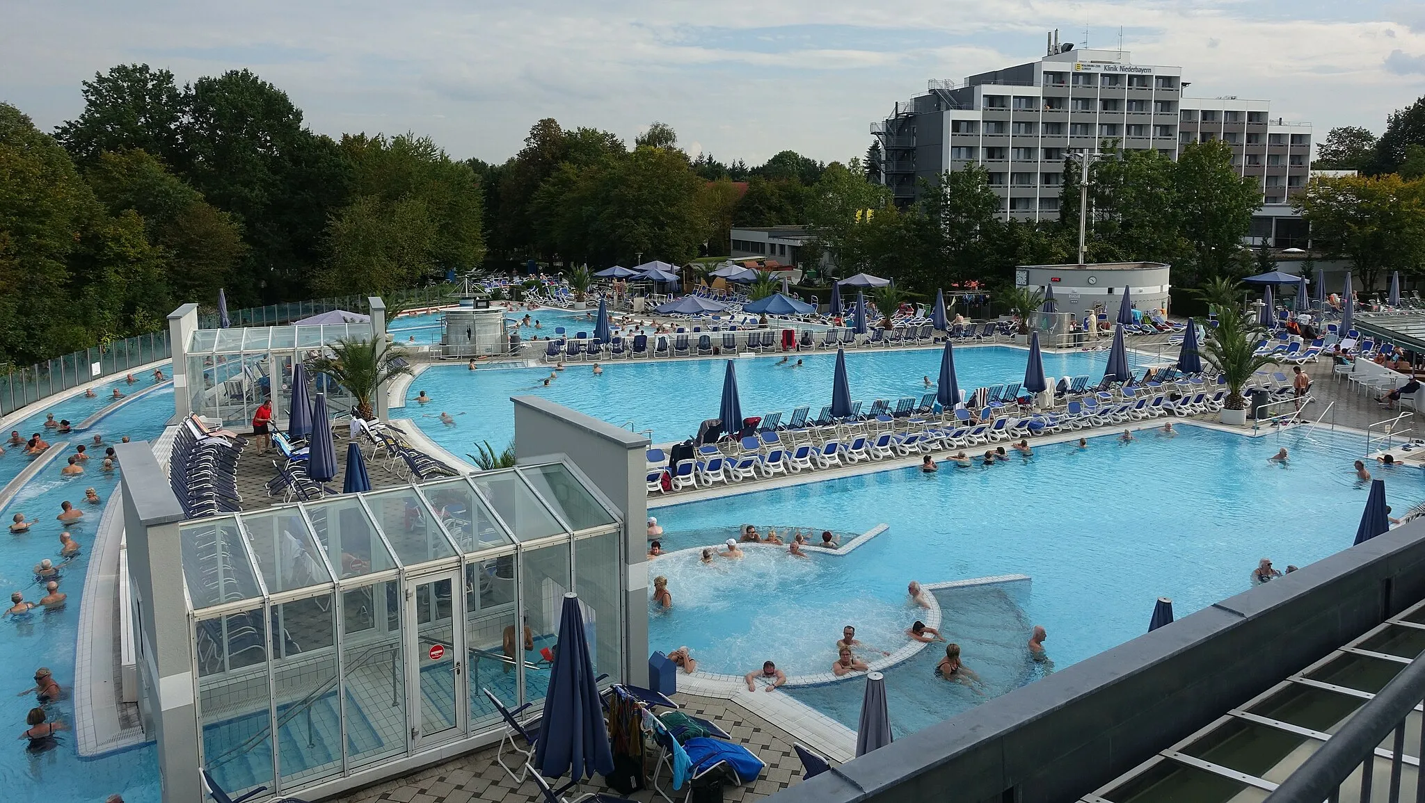 Photo showing: Europa Therme in Bad Füssing 2019: Bäder im Außenbereich