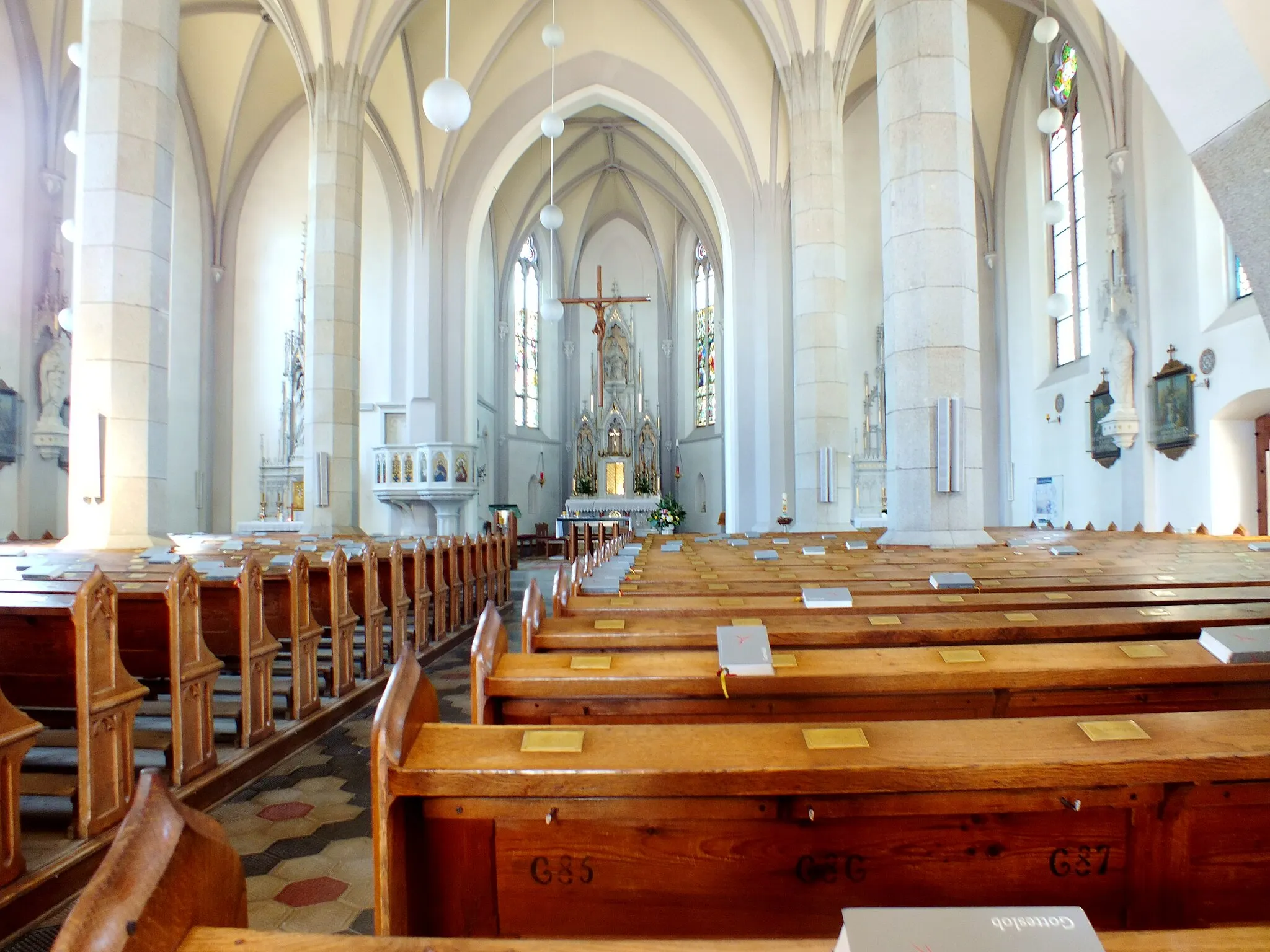 Photo showing: Parish Church of St. Anne in Pregarten in Upper Austria - interior