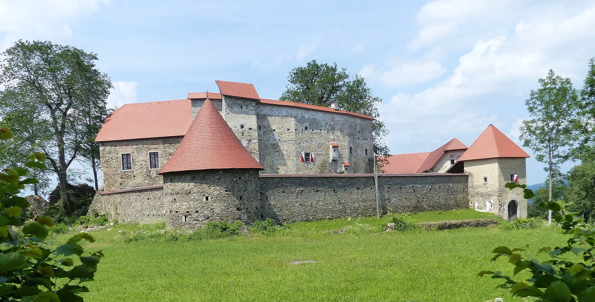 Photo showing: Ahorn ( Upper Austria ). Piberstein castle.