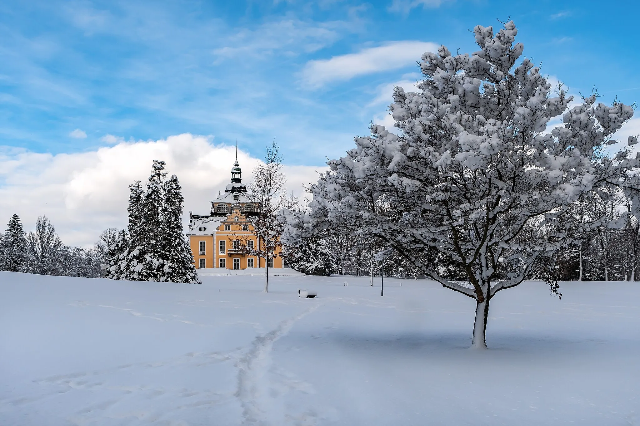 Photo showing: Villa Toscana in Gmunden at lake Traunsee was erected in the 19th century  as residence of grand duchess of Toskana Maria Antonie of Neaples-Sicily.