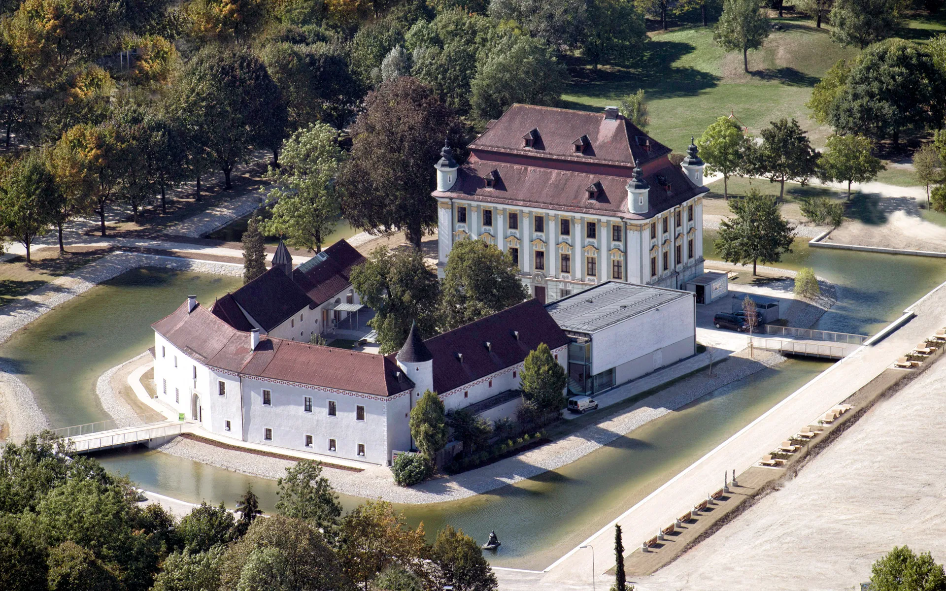 Photo showing: Schloss Traun