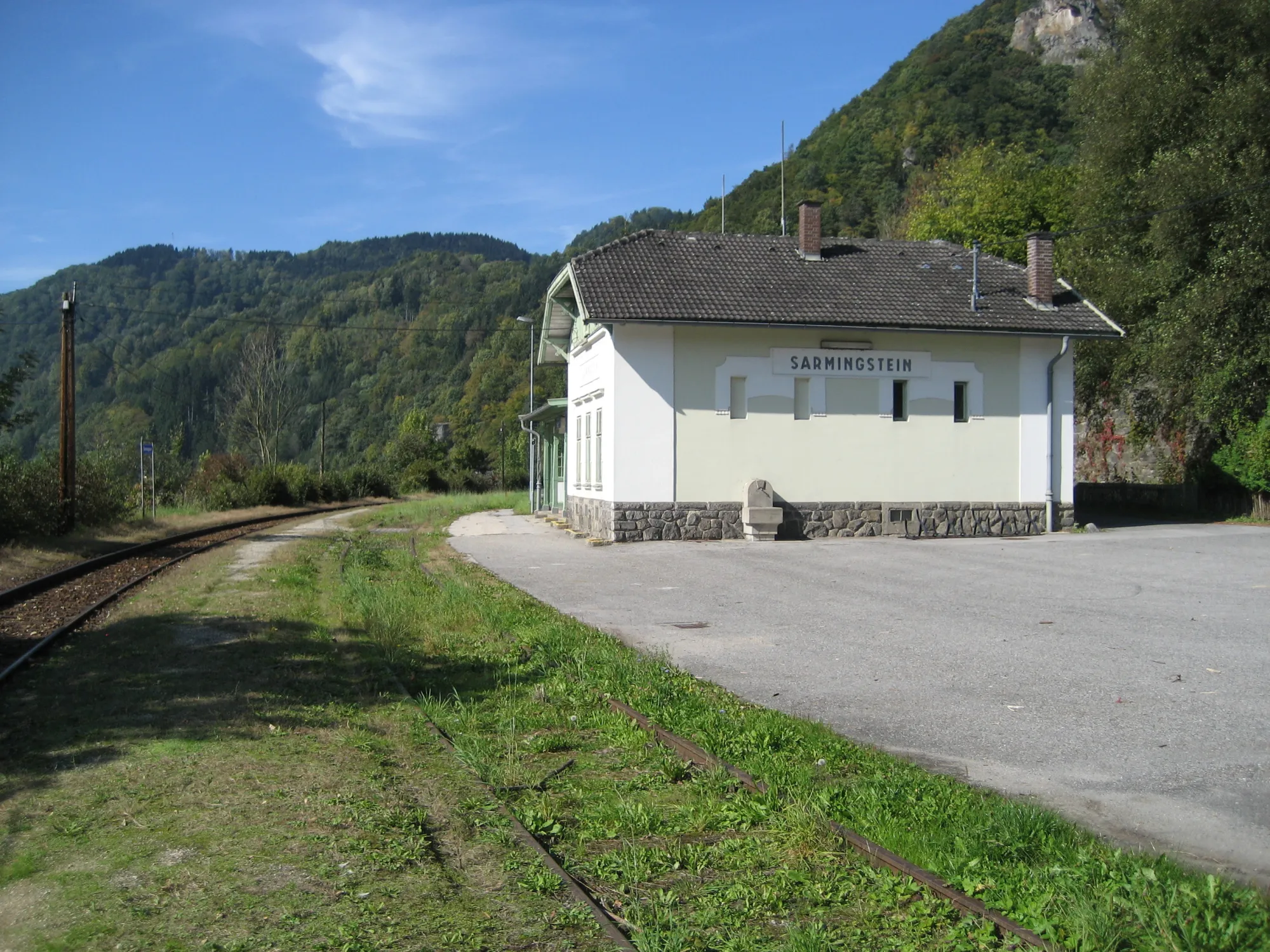 Photo showing: Sarmingstein train station in Upper Austria