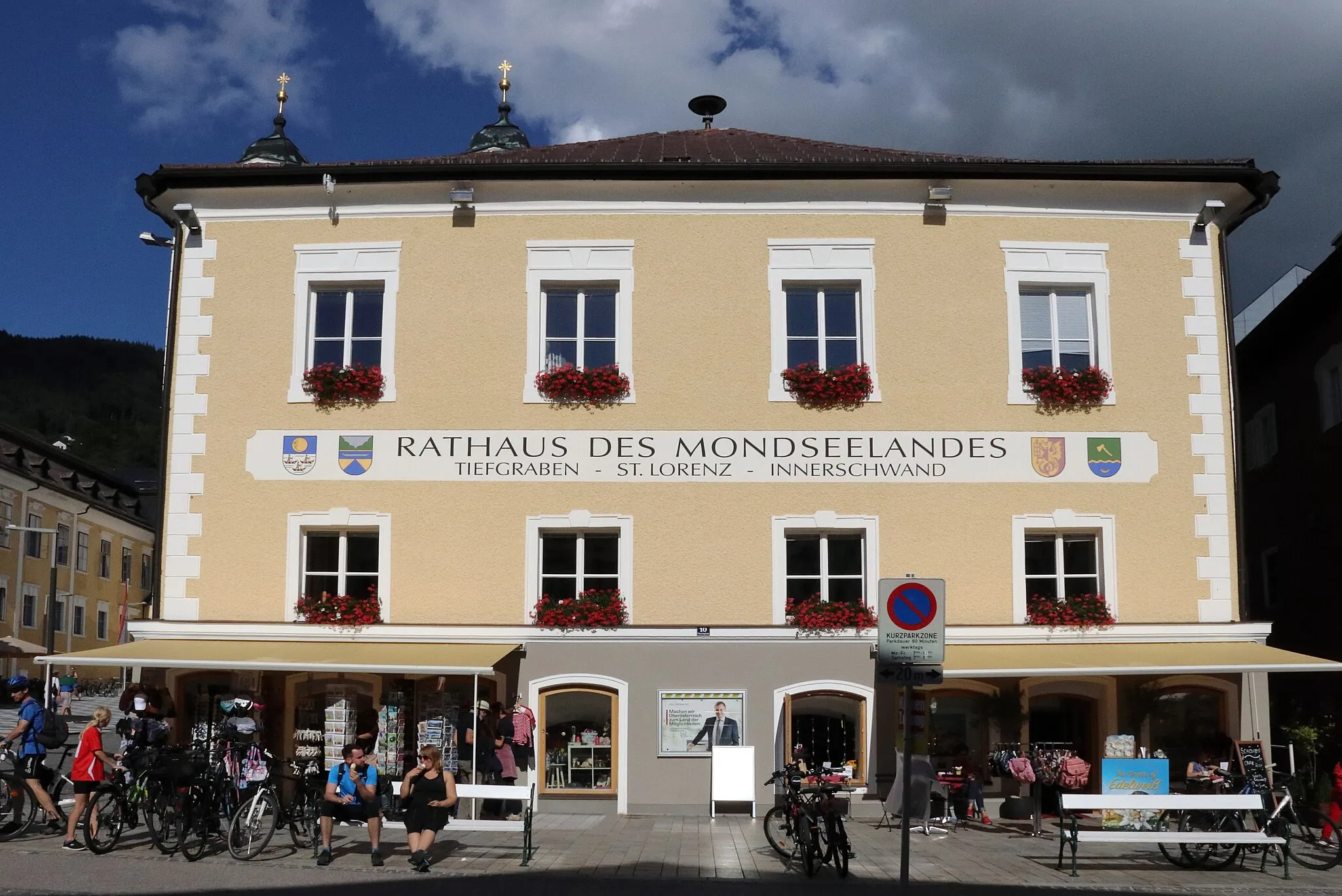 Photo showing: Rathaus des Mondseelandes - Tiefgraben, St. Lorenz und Innerschwand; es befindet sich allerdings in der Gemeinde Mondsee.