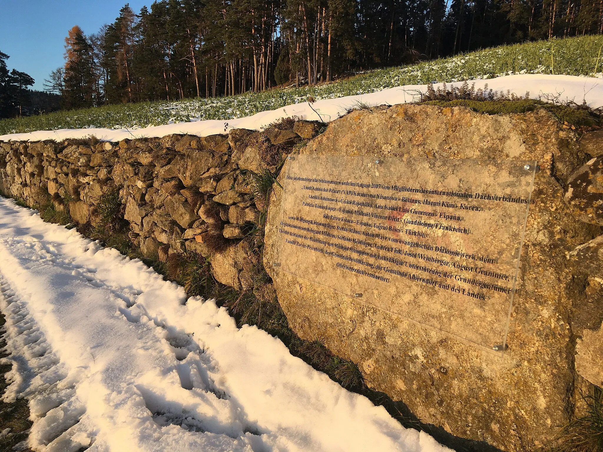 Photo showing: Trockensteinmauer Hadersdorf - Information zum August 2007