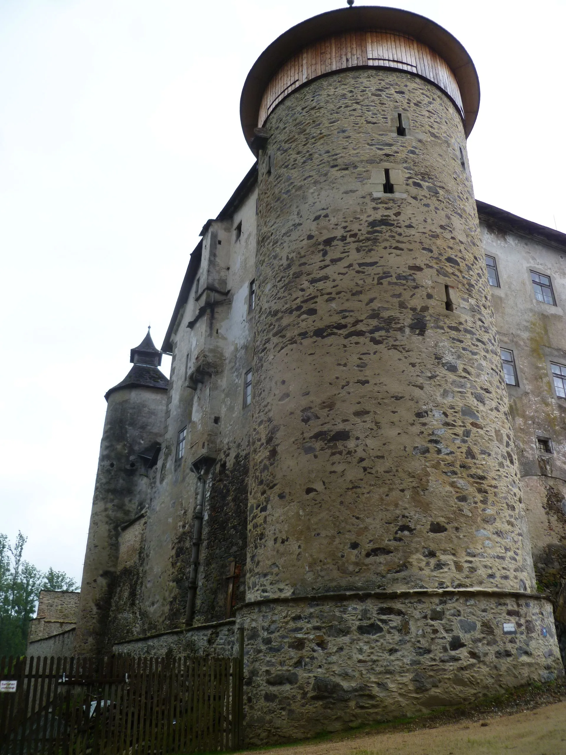 Photo showing: Burg Marsbach (Rundturm)