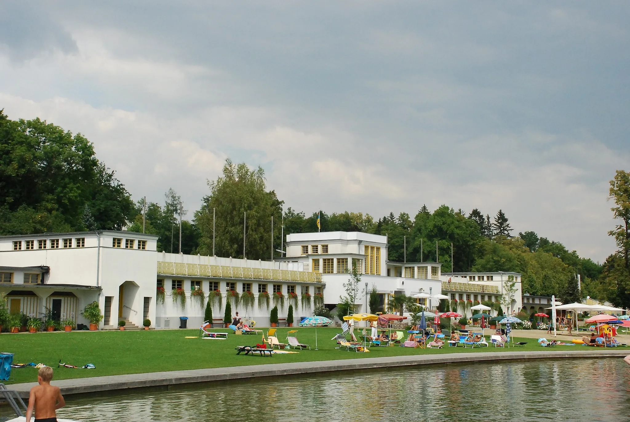 Photo showing: bath at Gmunden