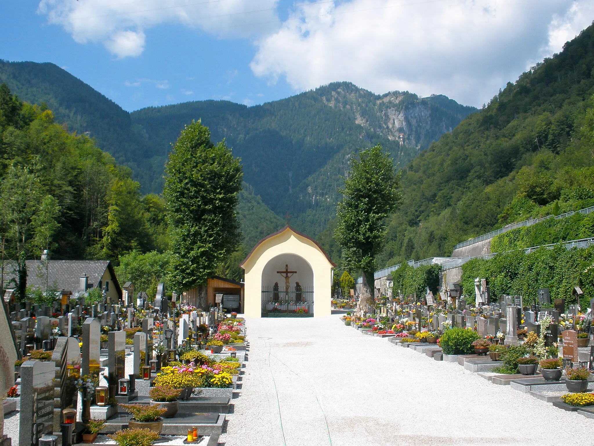 Photo showing: Ebensee Bergfriedhof