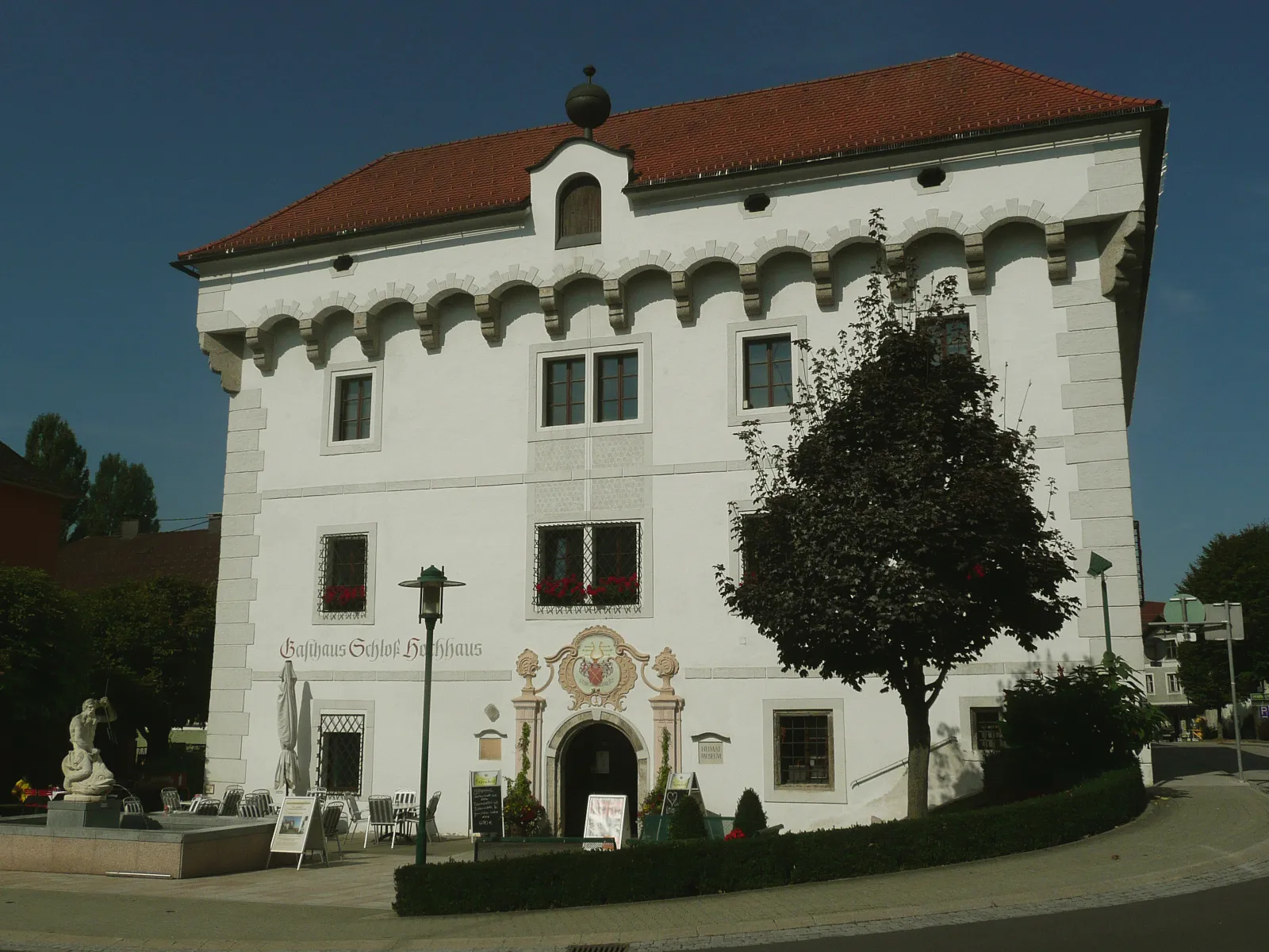 Photo showing: Gasthaus Schloss Hochhaus in Vorchdorf