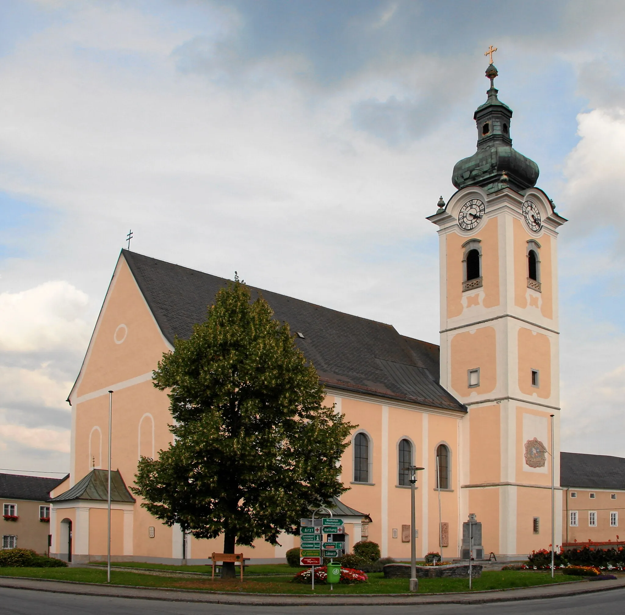 Photo showing: Pfarrkirche Hartkirchen